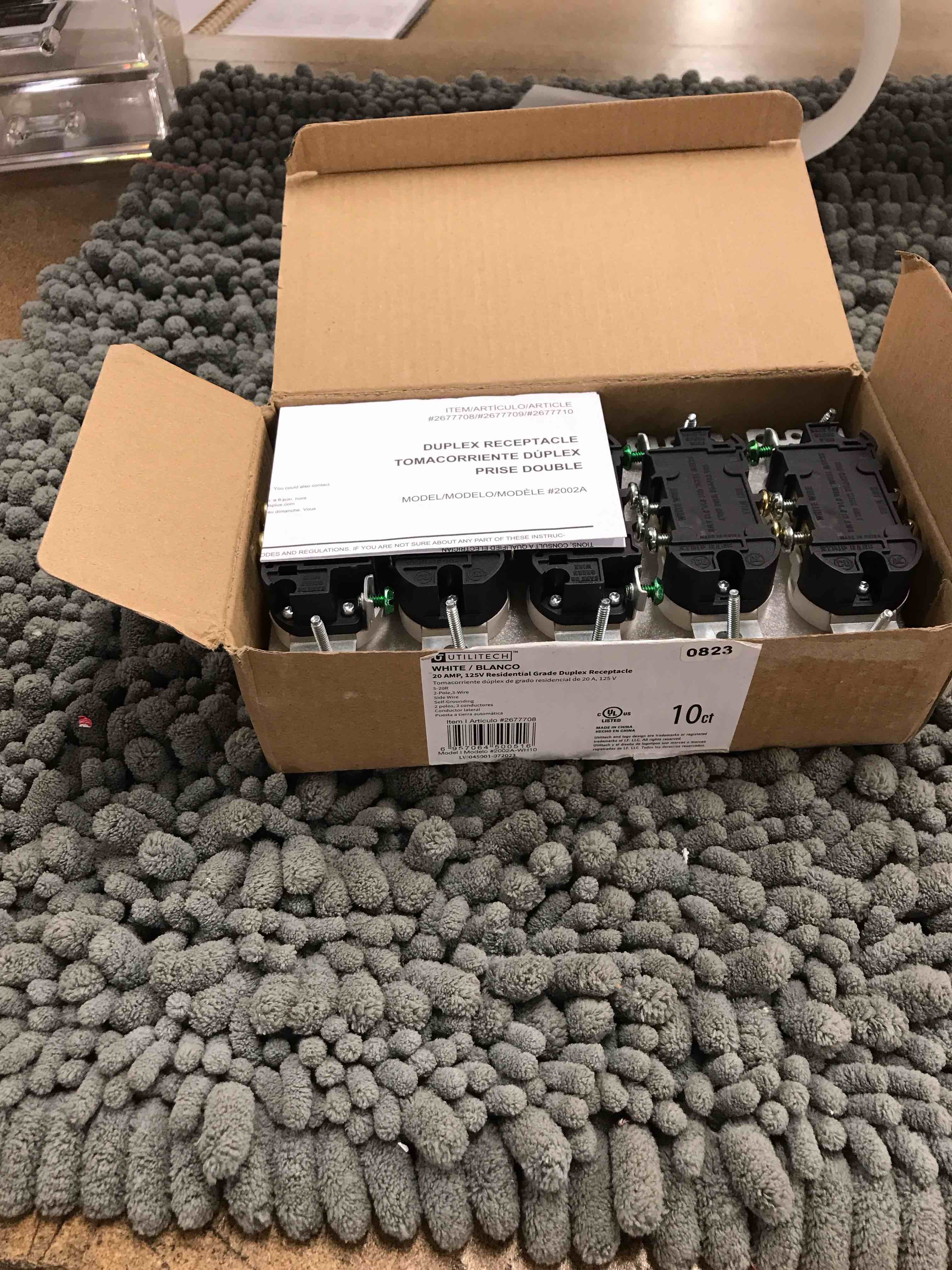 Condition photo showing New/Like New for 10 ct duplex receptacle
