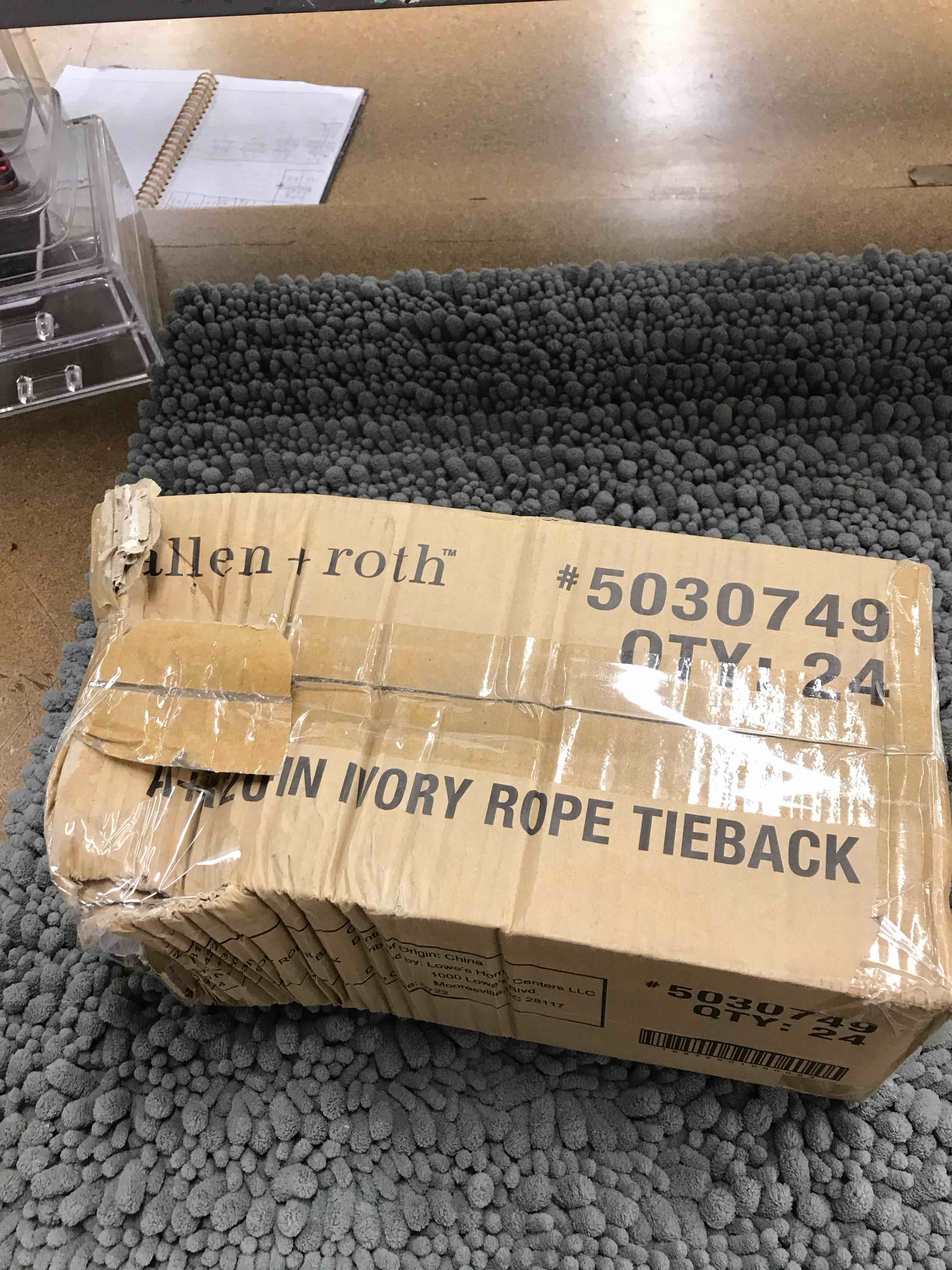 Condition photo showing Good Condition for 24 pack of ivory rope tieback