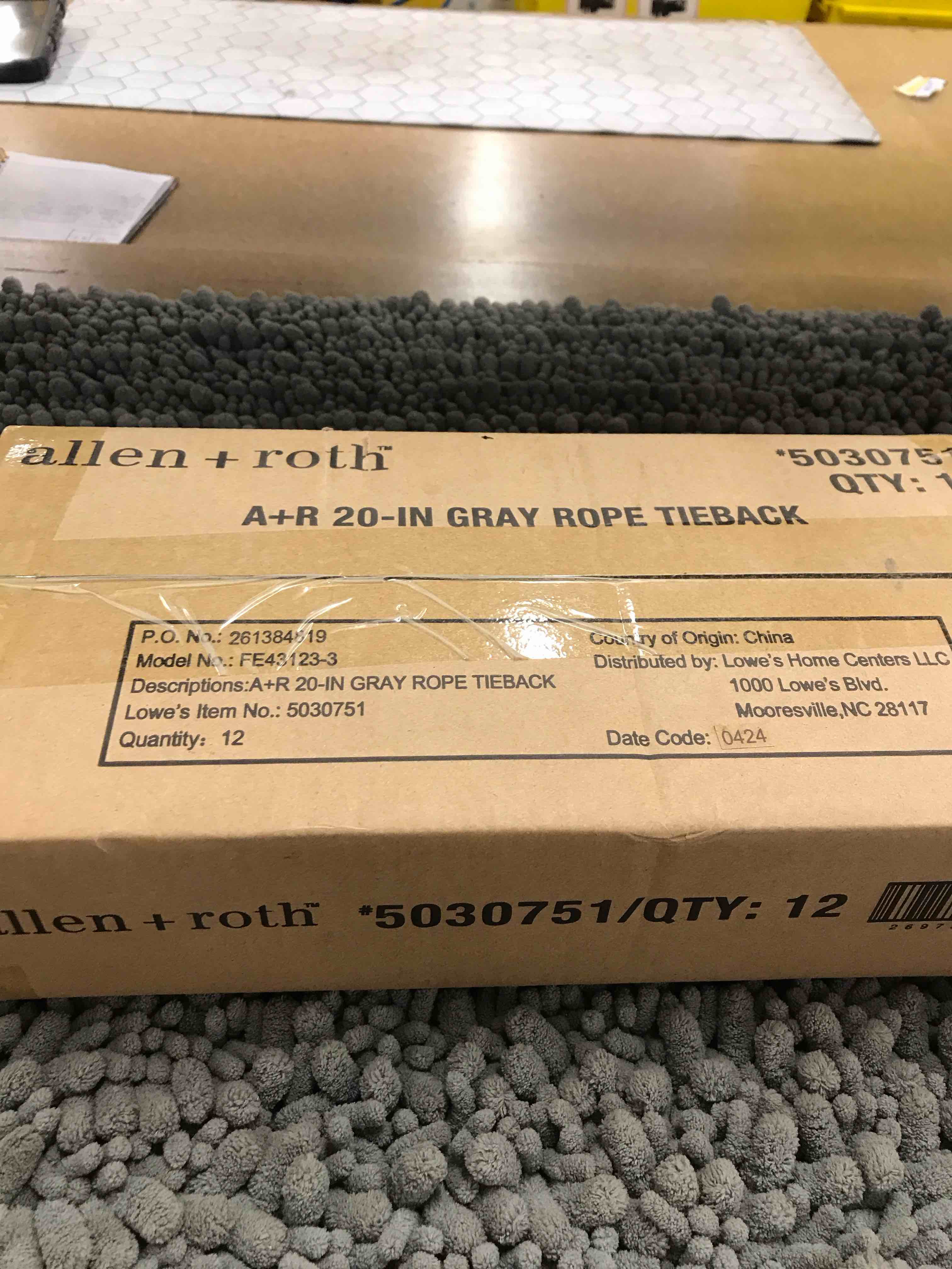 Condition photo showing New/Like New for a+r 20-in gray rope tieback