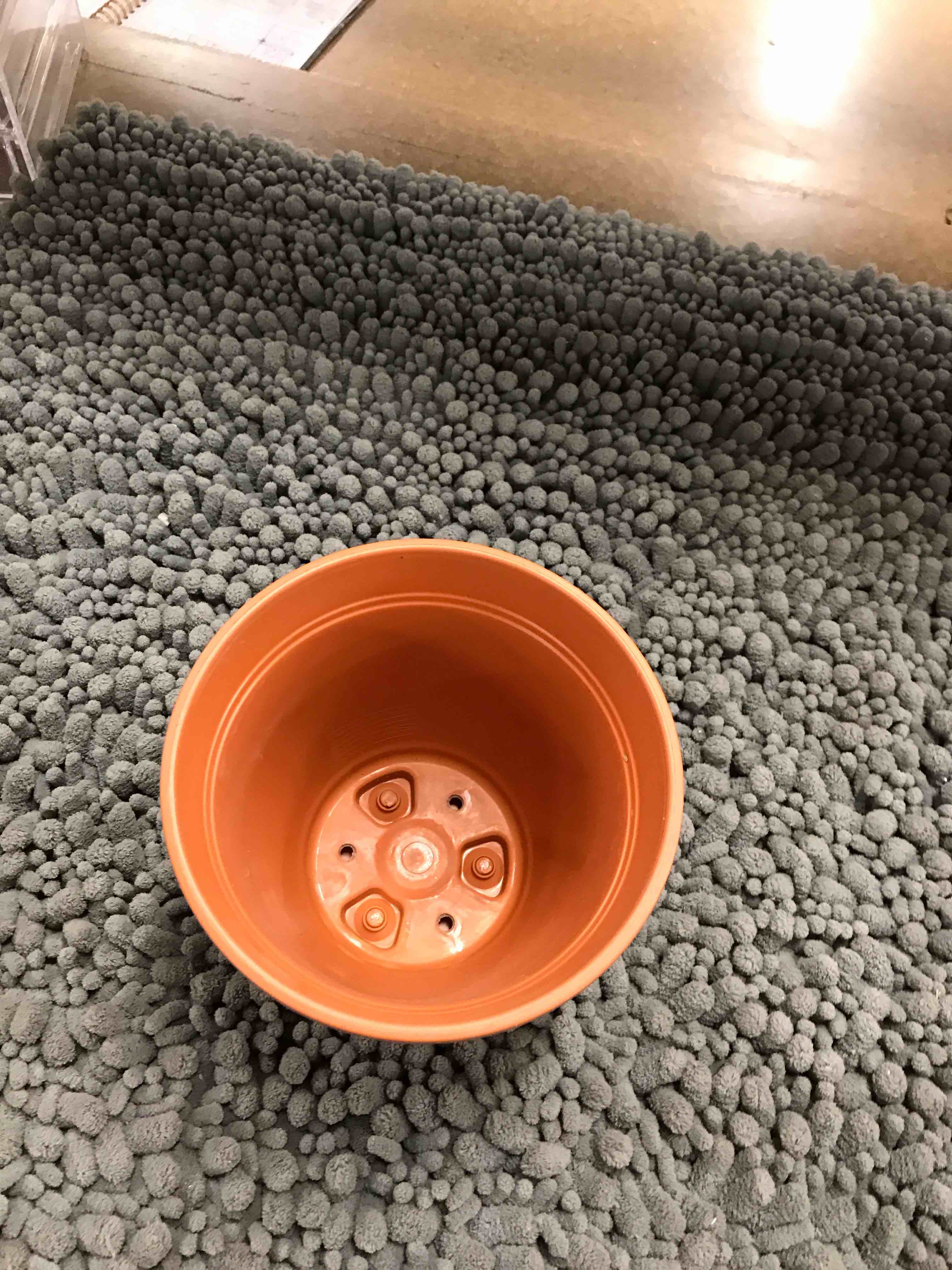 Condition photo showing New/Like New for planter