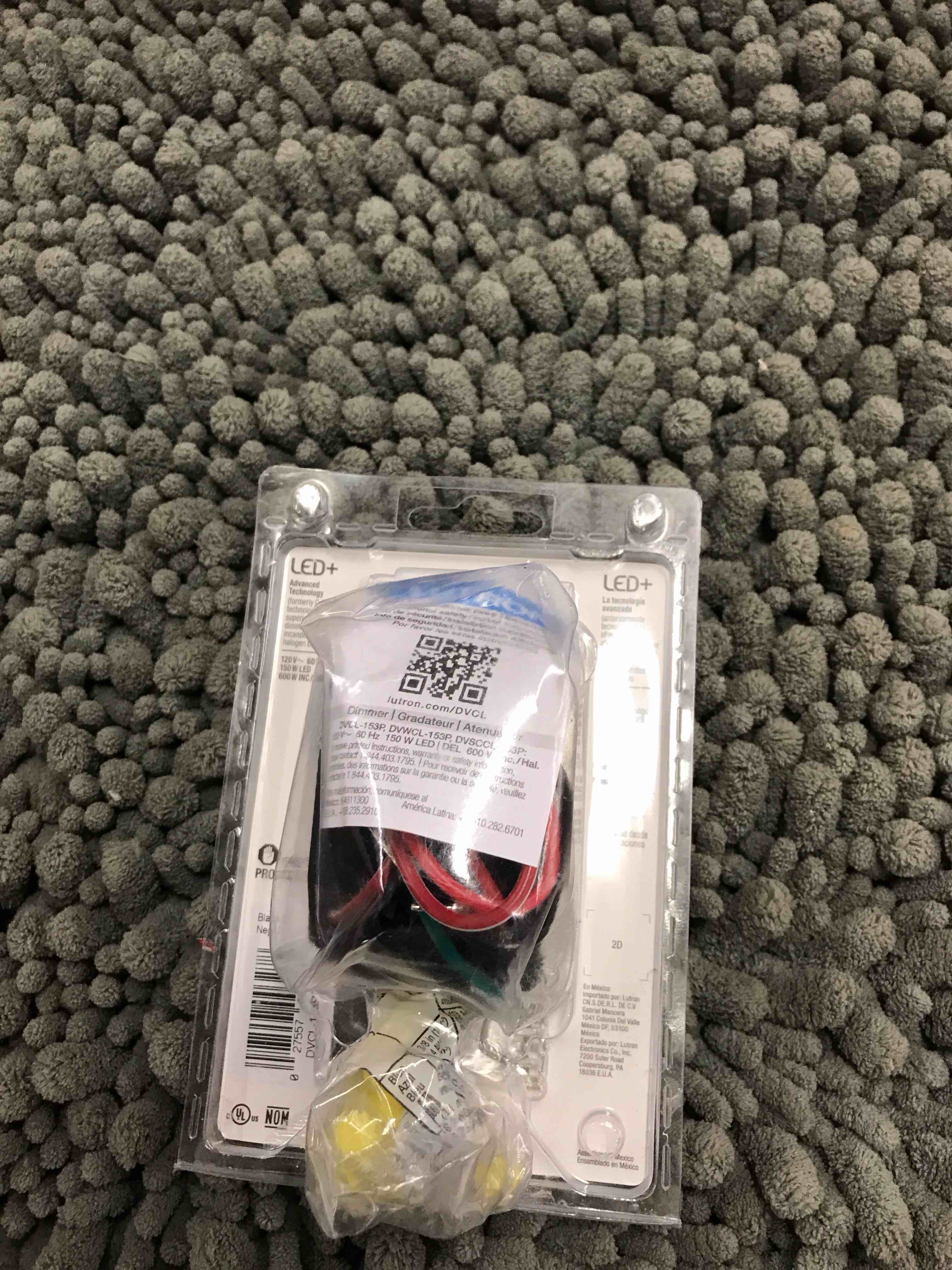 Condition photo showing New/Like New for lutron diva led+ dimmer switch for dimmable led, halogen and incandescent bulbs, 150w/single-pole or 3-way, dvcl-153ph-bl, black