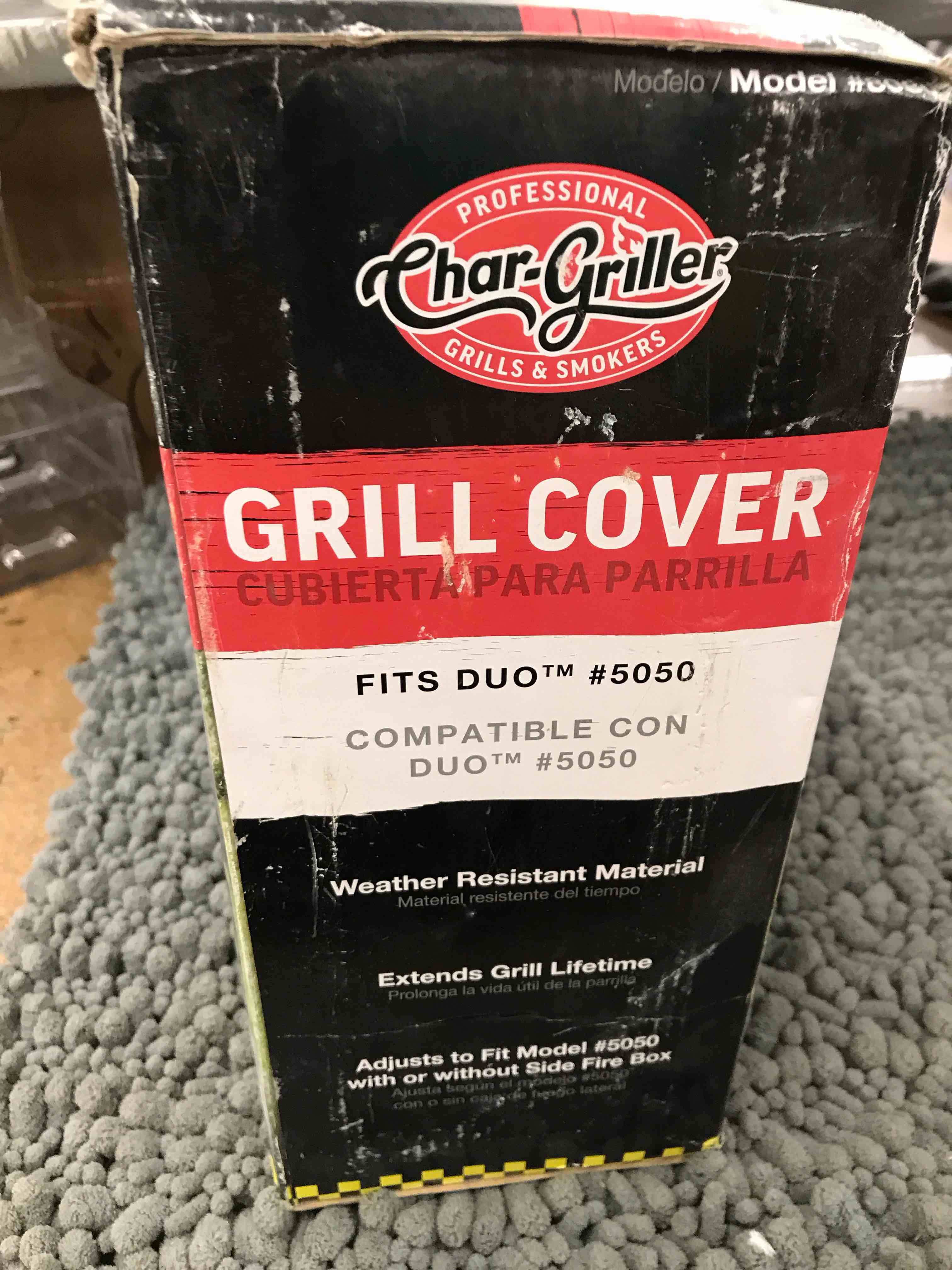 Condition photo showing New/Like New for grill cover-fits duo