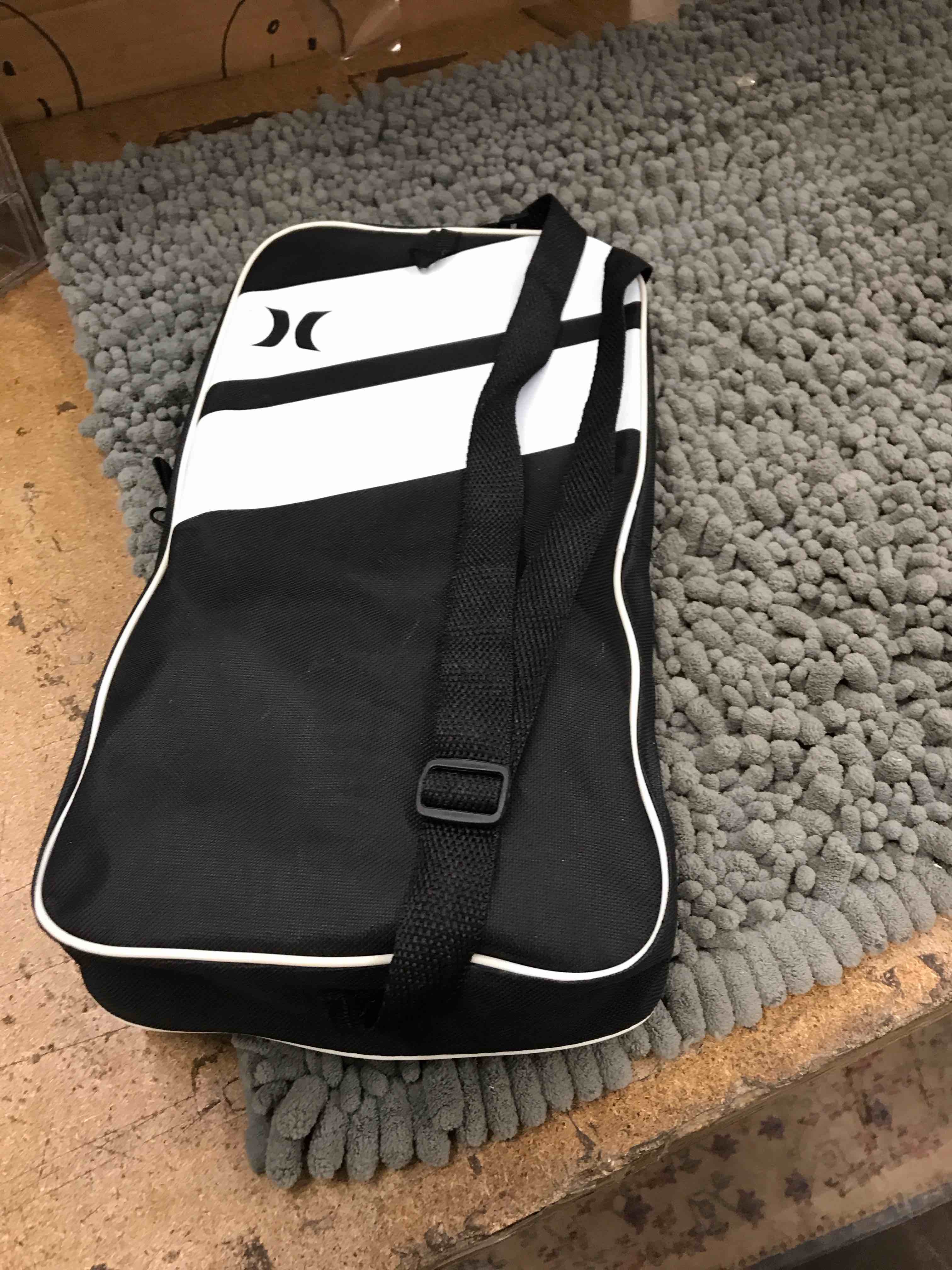 Condition photo showing New/Like New for hurley pickleball paddle game set