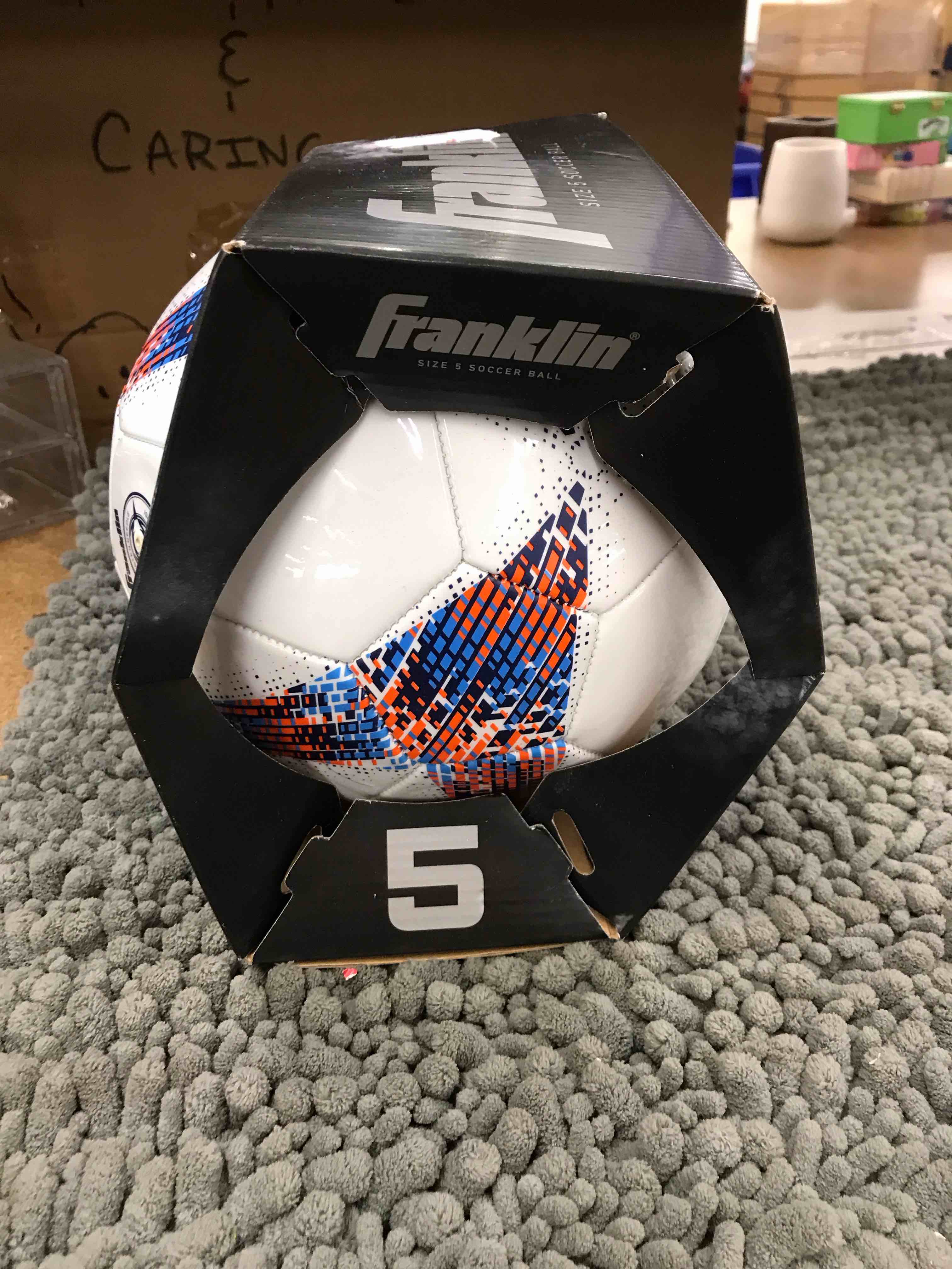Condition photo showing New/Like New for franklin soccer ball