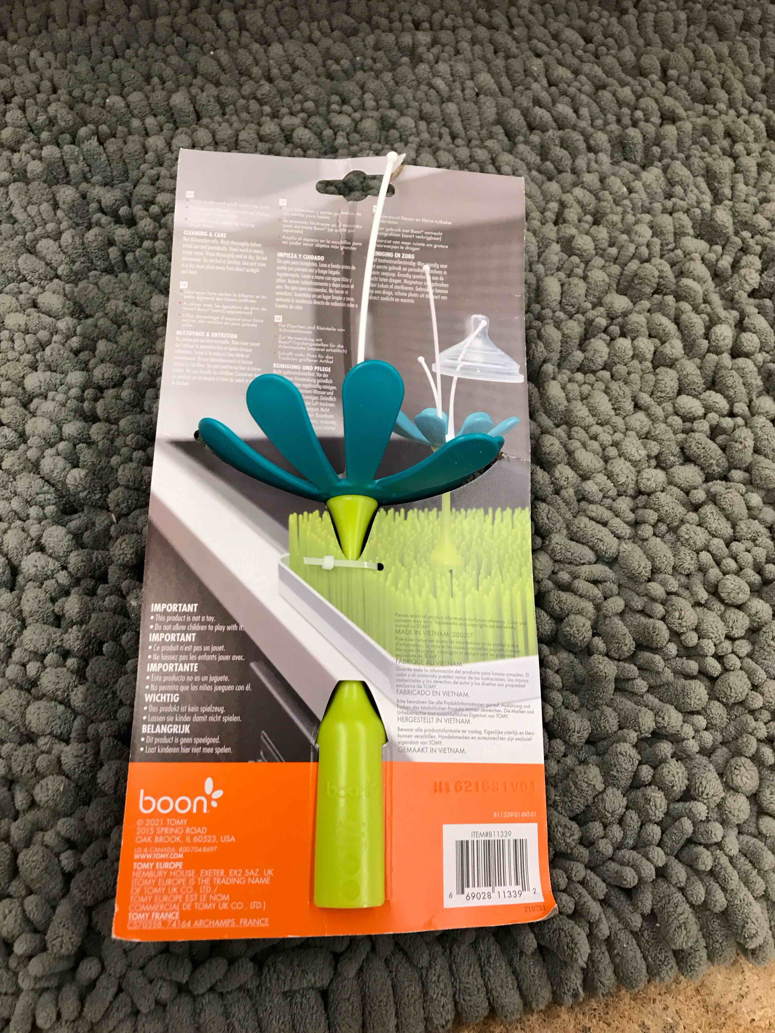 Condition photo showing New/Like New for drying rack accessory