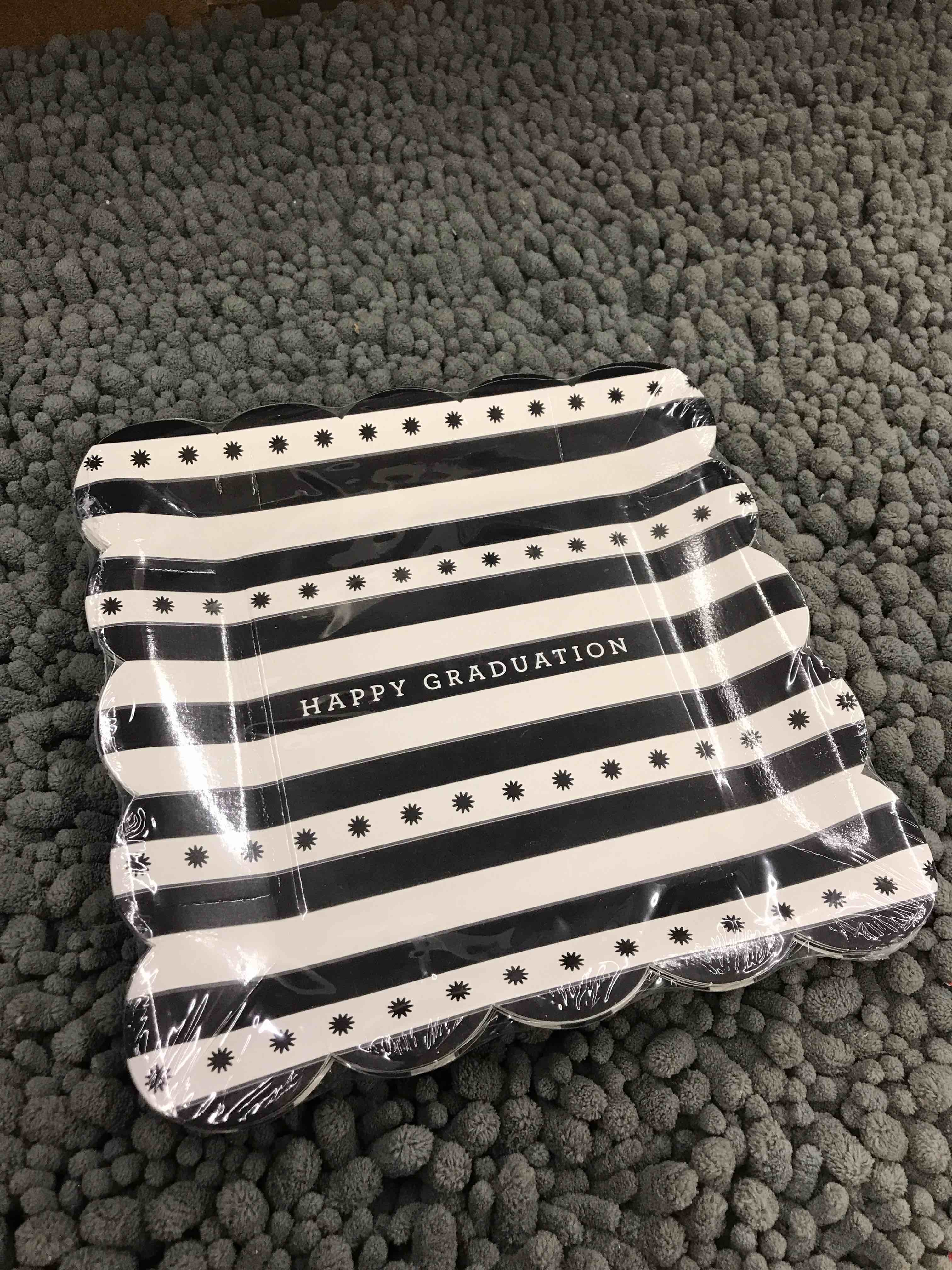 12 pack Graduation Paper Plates