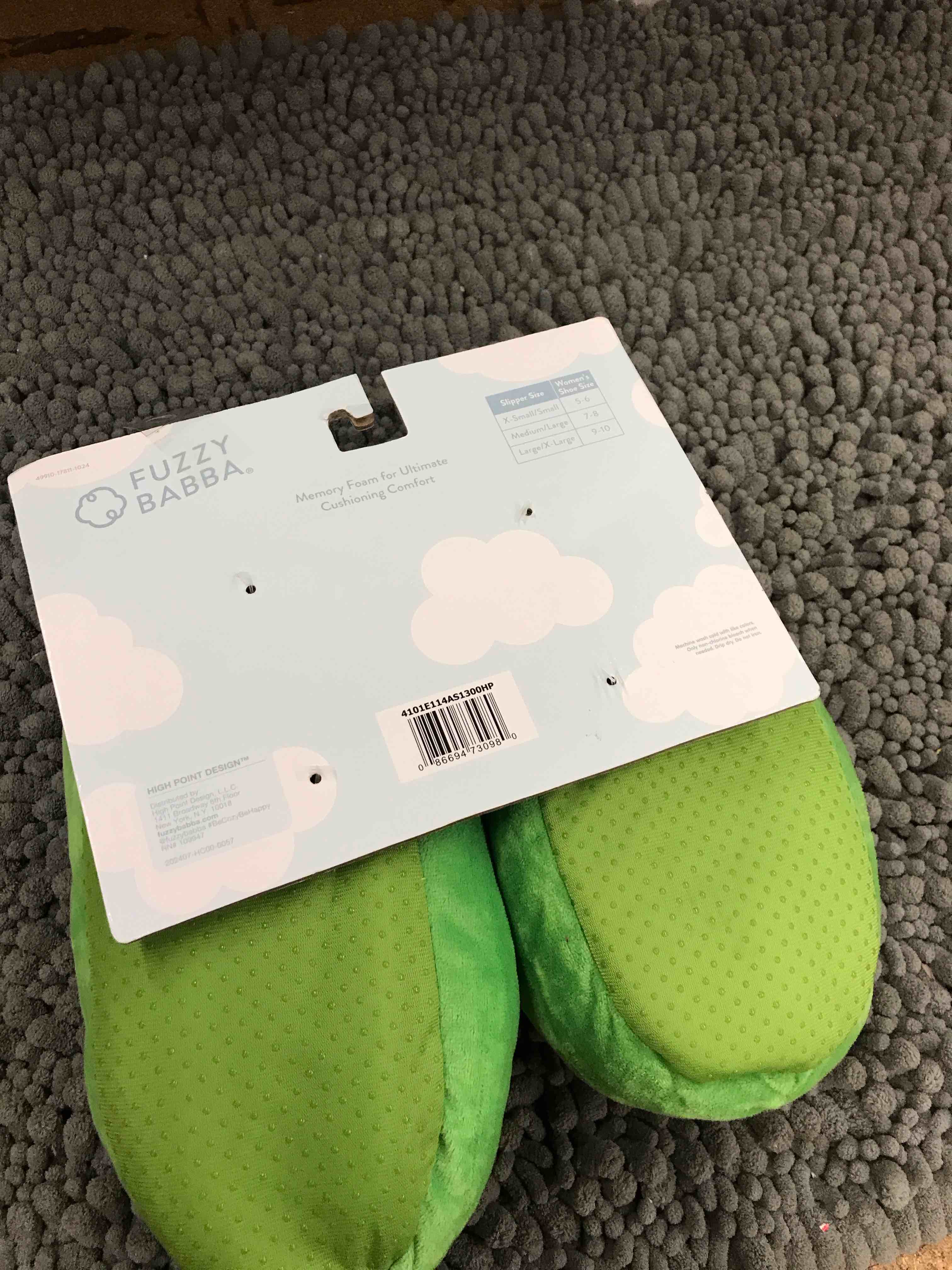 Condition photo showing New/Like New for avocodo slippers