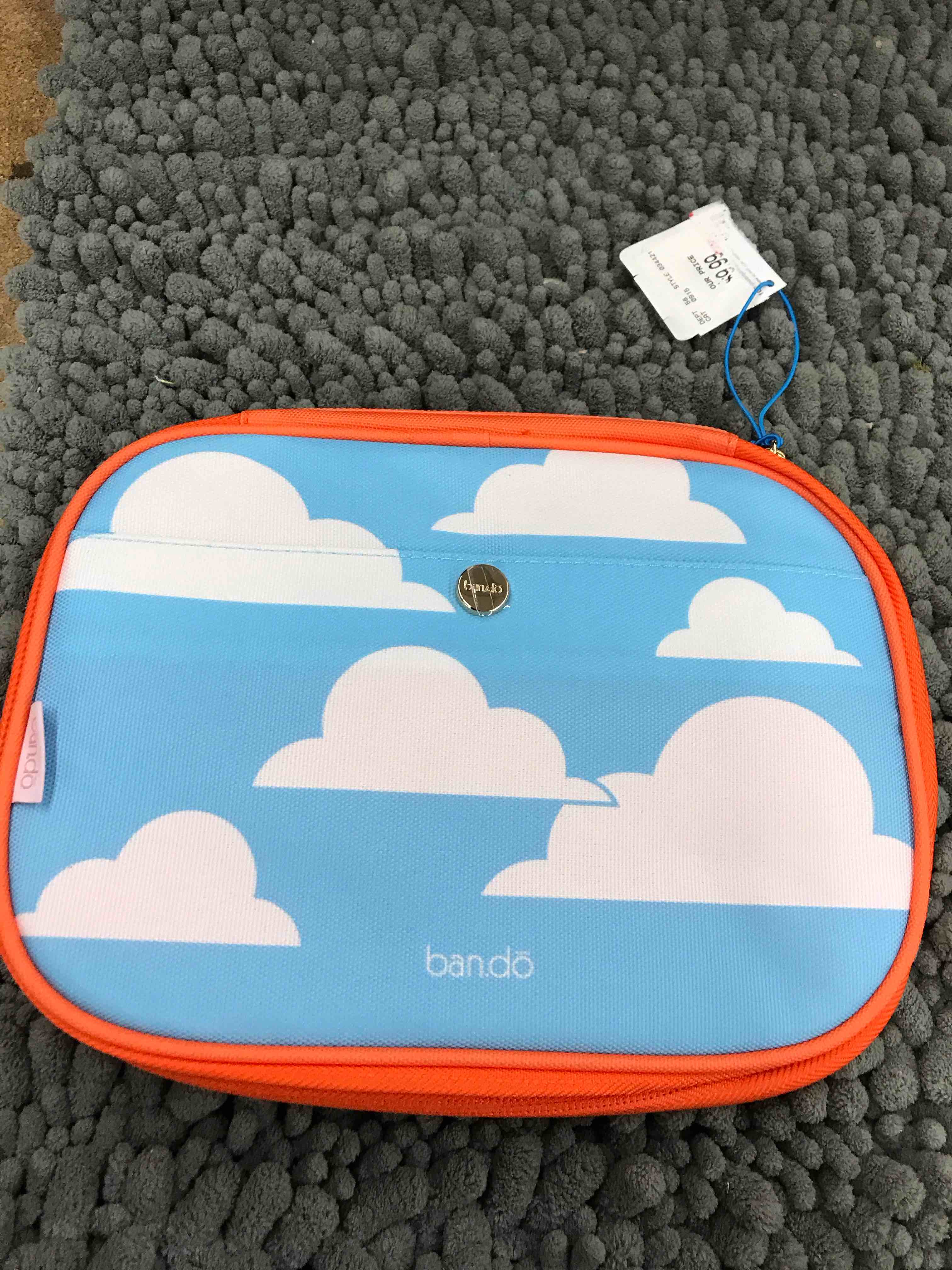 Condition photo showing New/Like New for mobile desk pouch