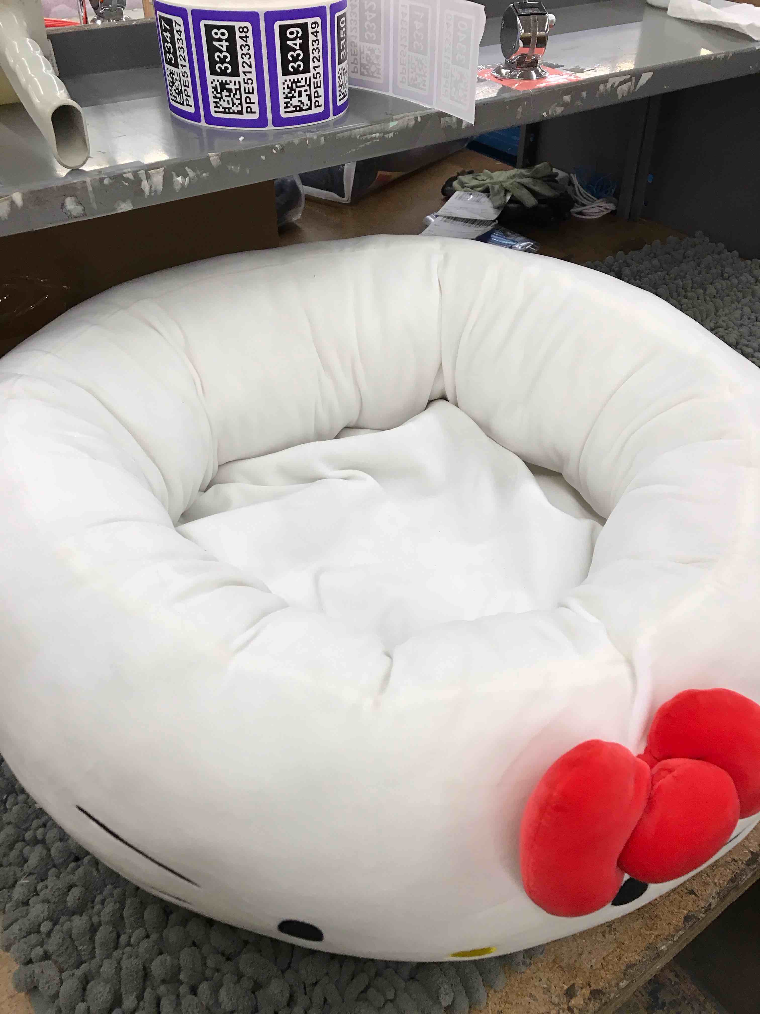 Condition photo showing New/Like New for hello kitty pet bed