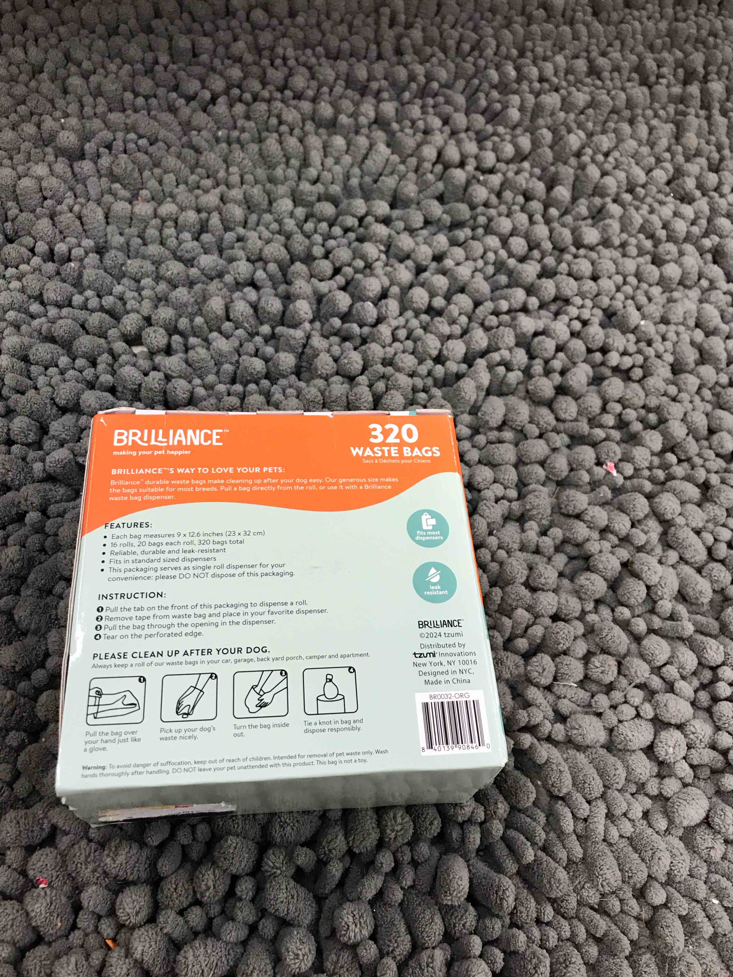 Condition photo showing New/Like New for box of 320 dog waste bags