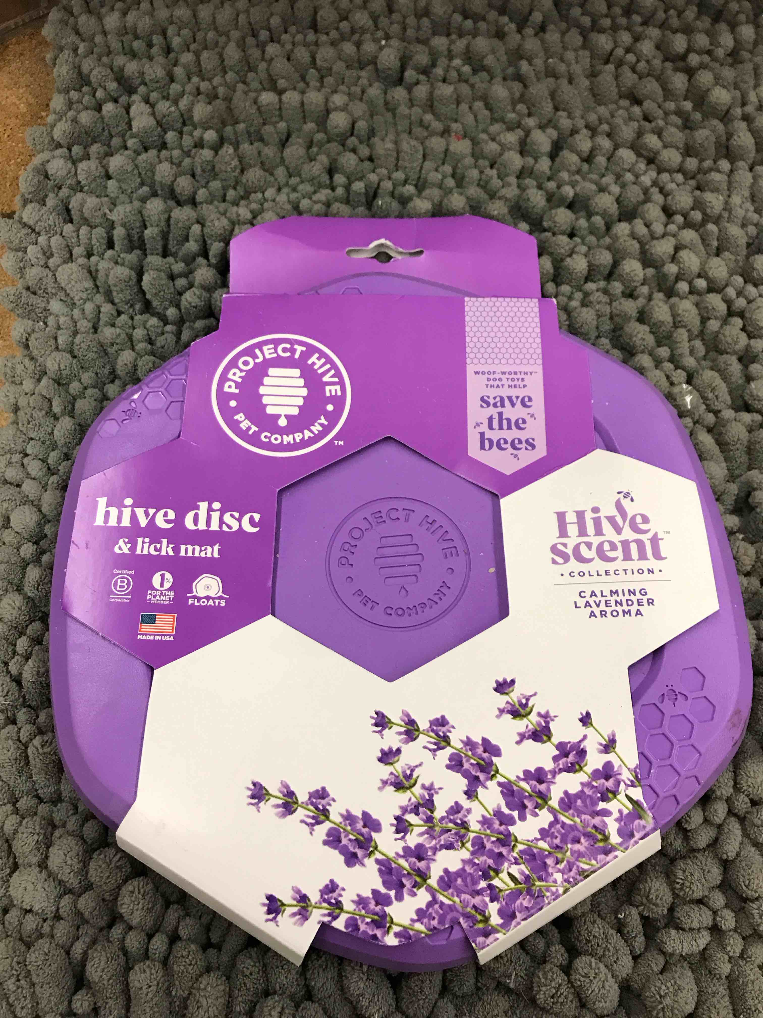 hive disc & lick mat