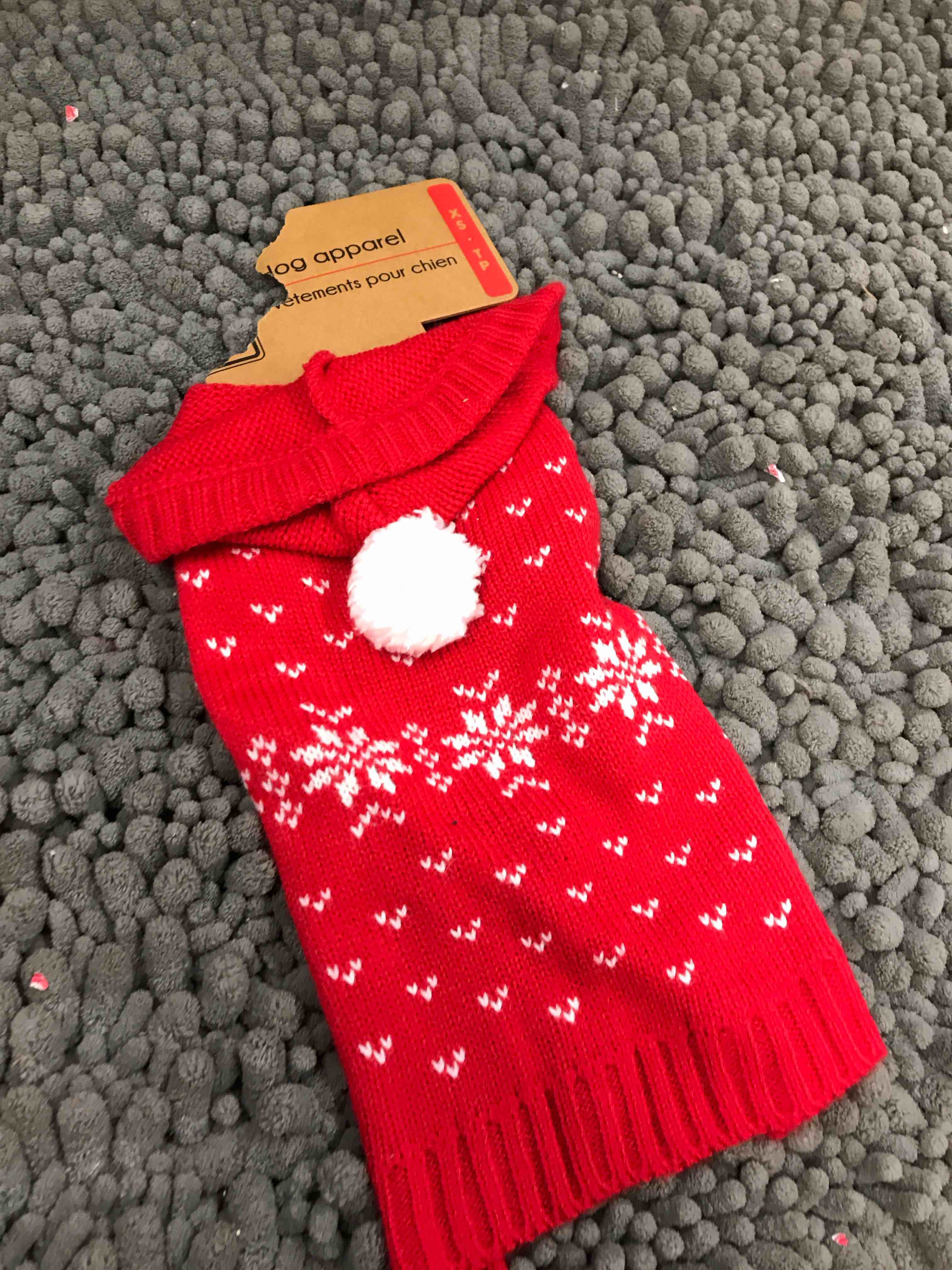 Condition photo showing New/Like New for dog apparel 