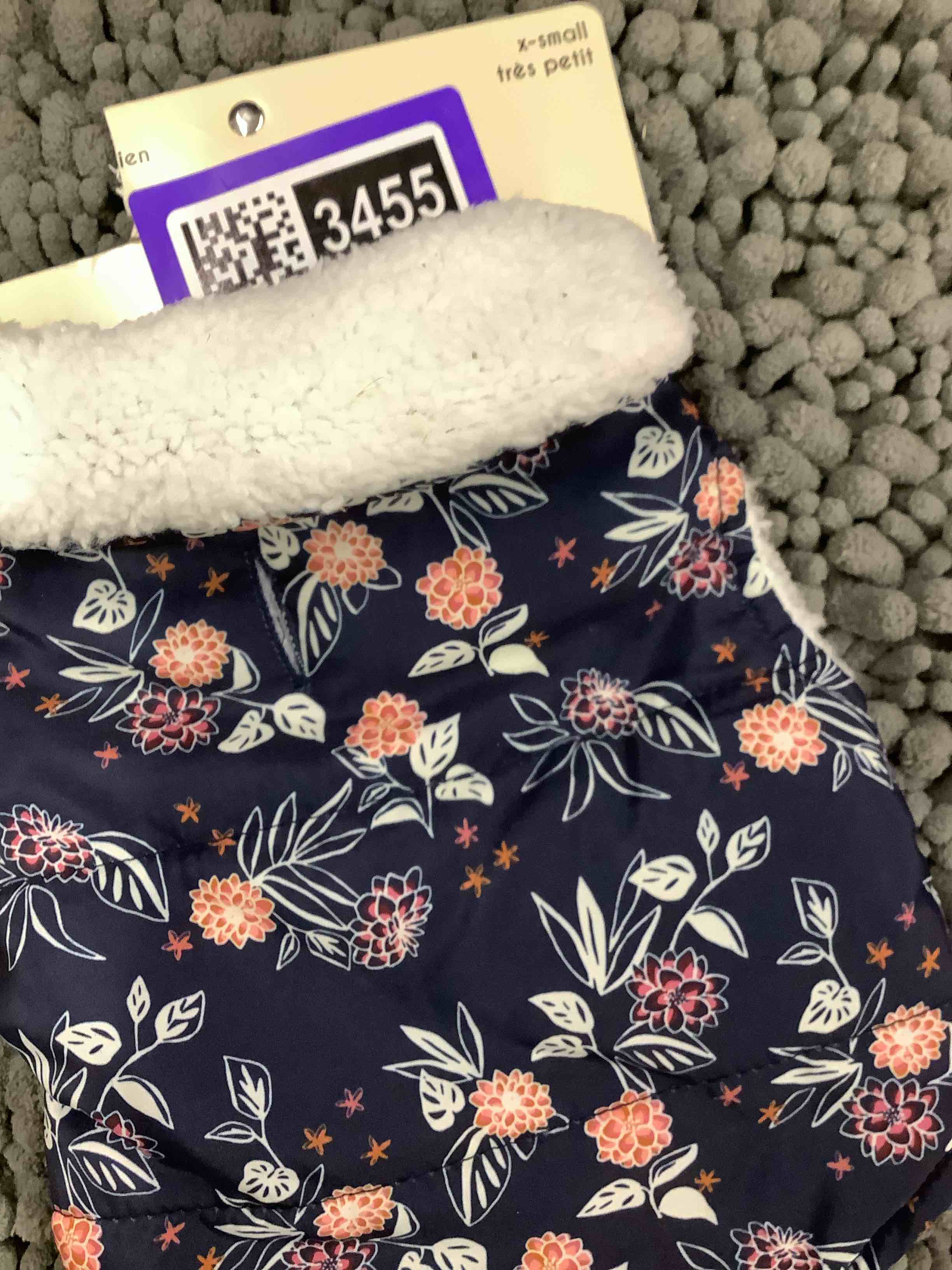 Condition photo showing Good Condition for x small pet wear 