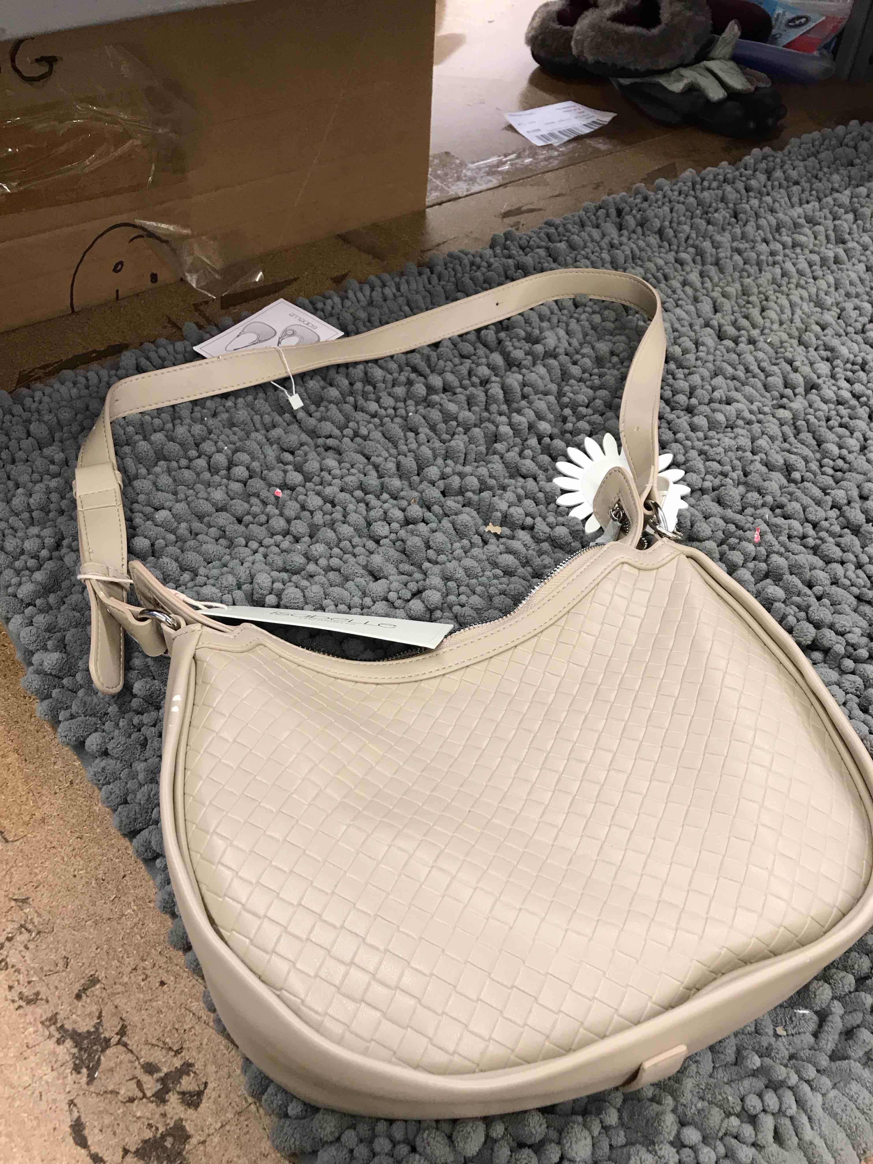 Condition photo showing New/Like New for isabelle purse