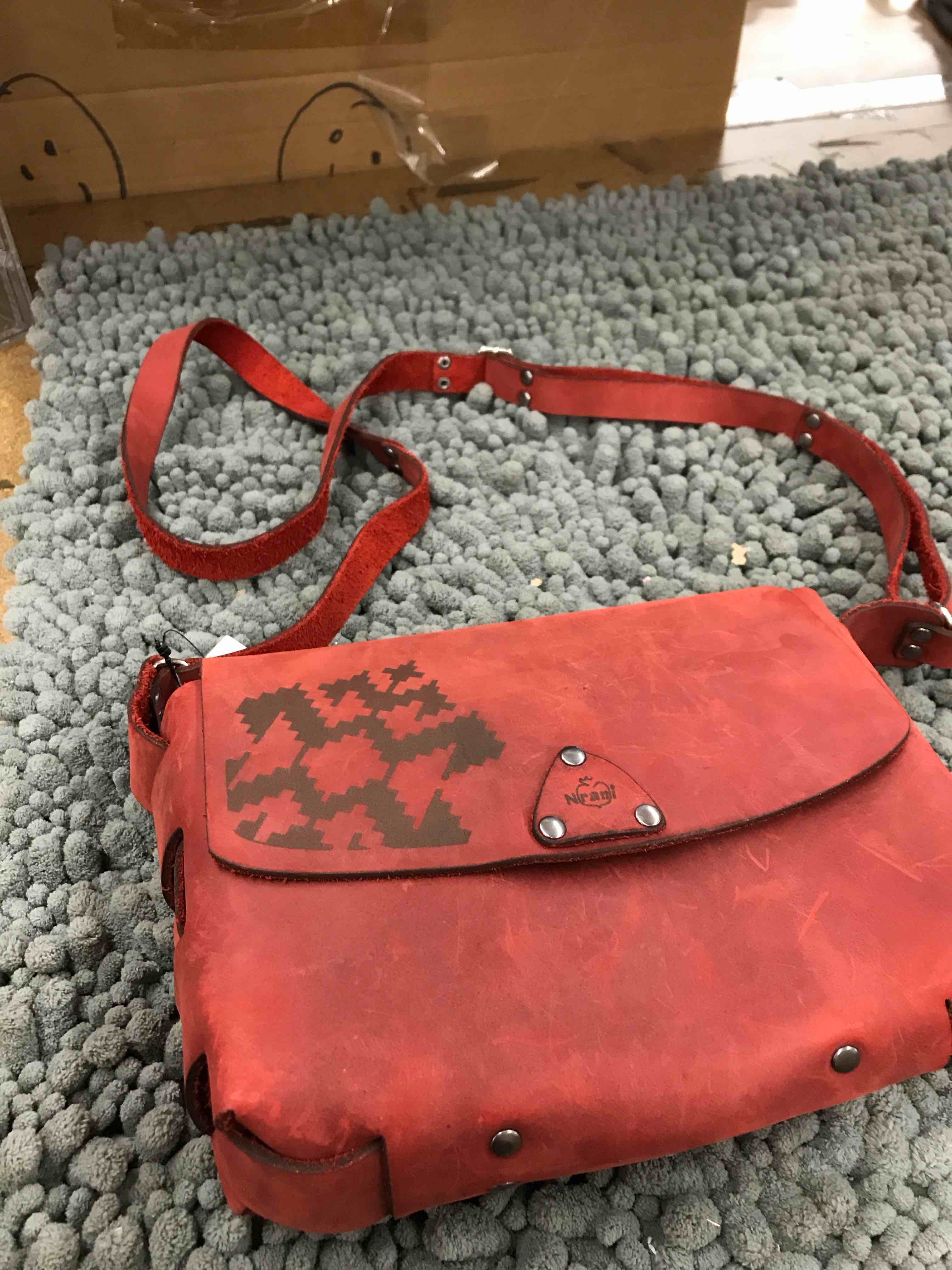 Condition photo showing New/Like New for nrani purse