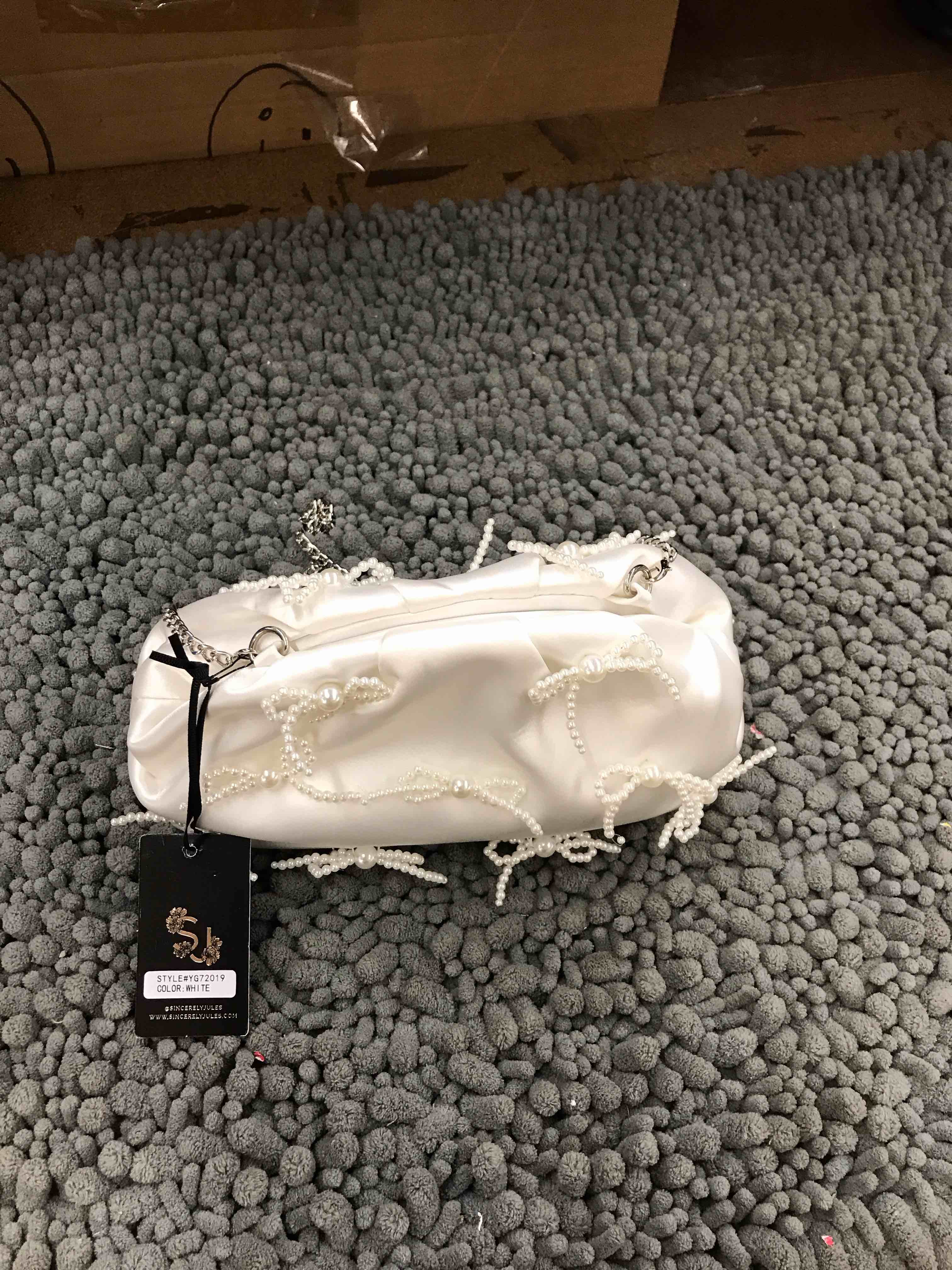 Condition photo showing New/Like New for sincerely jules