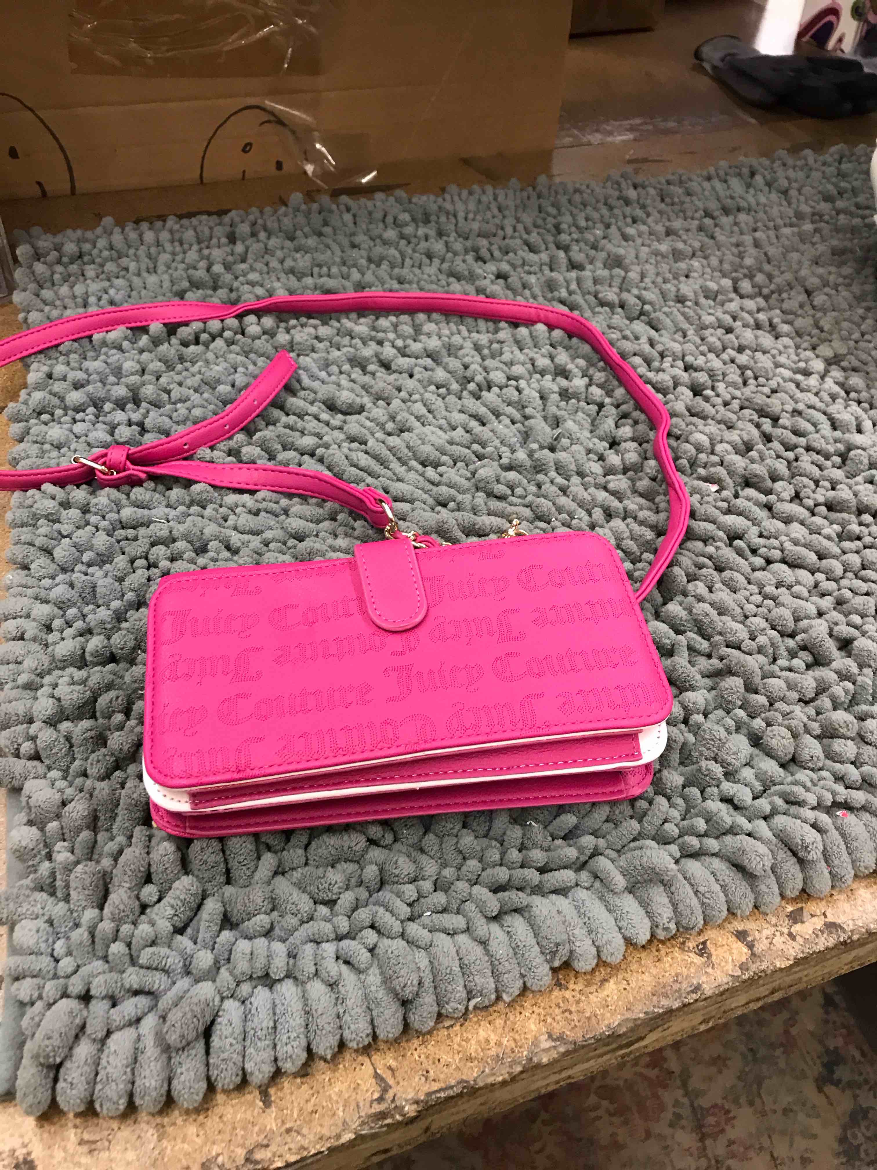 Condition photo showing New/Like New for juicy couture purse