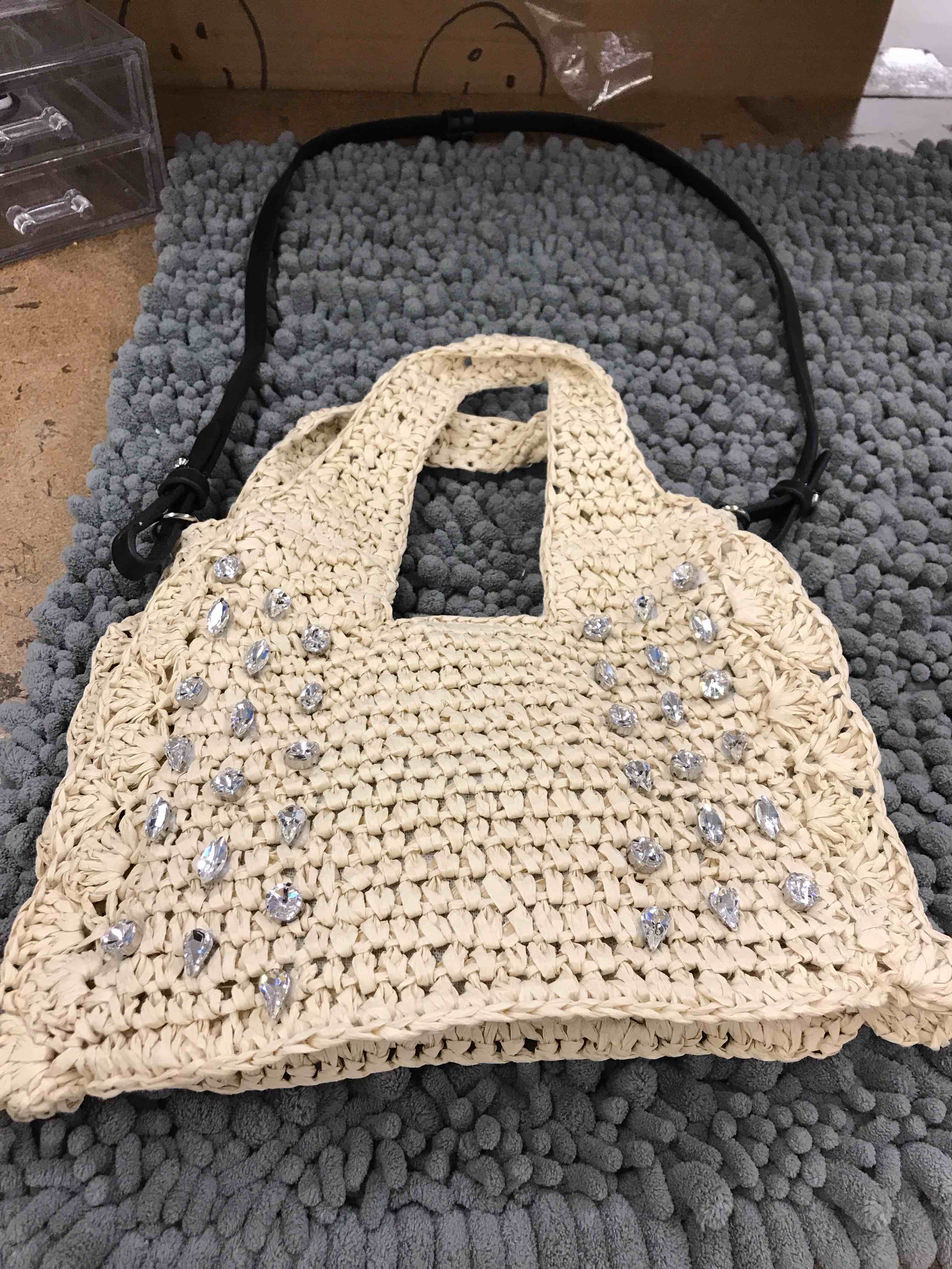 Condition photo showing New/Like New for straw purse