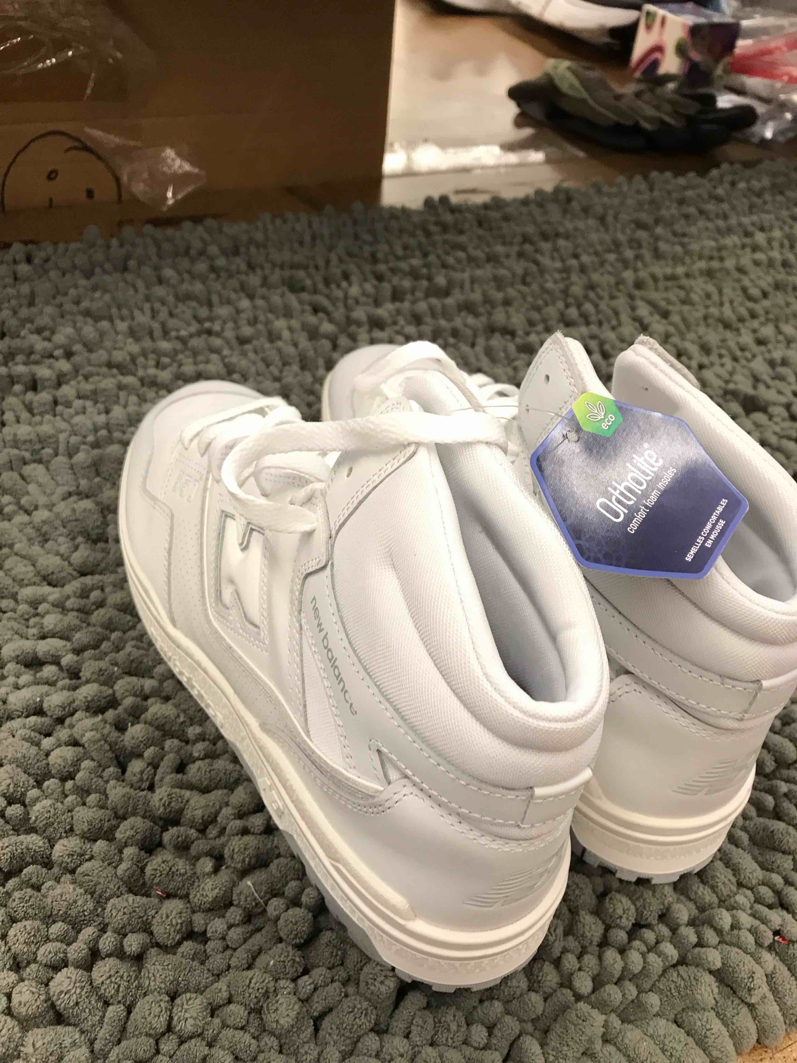 Condition photo showing New/Like New for new balance ortholite