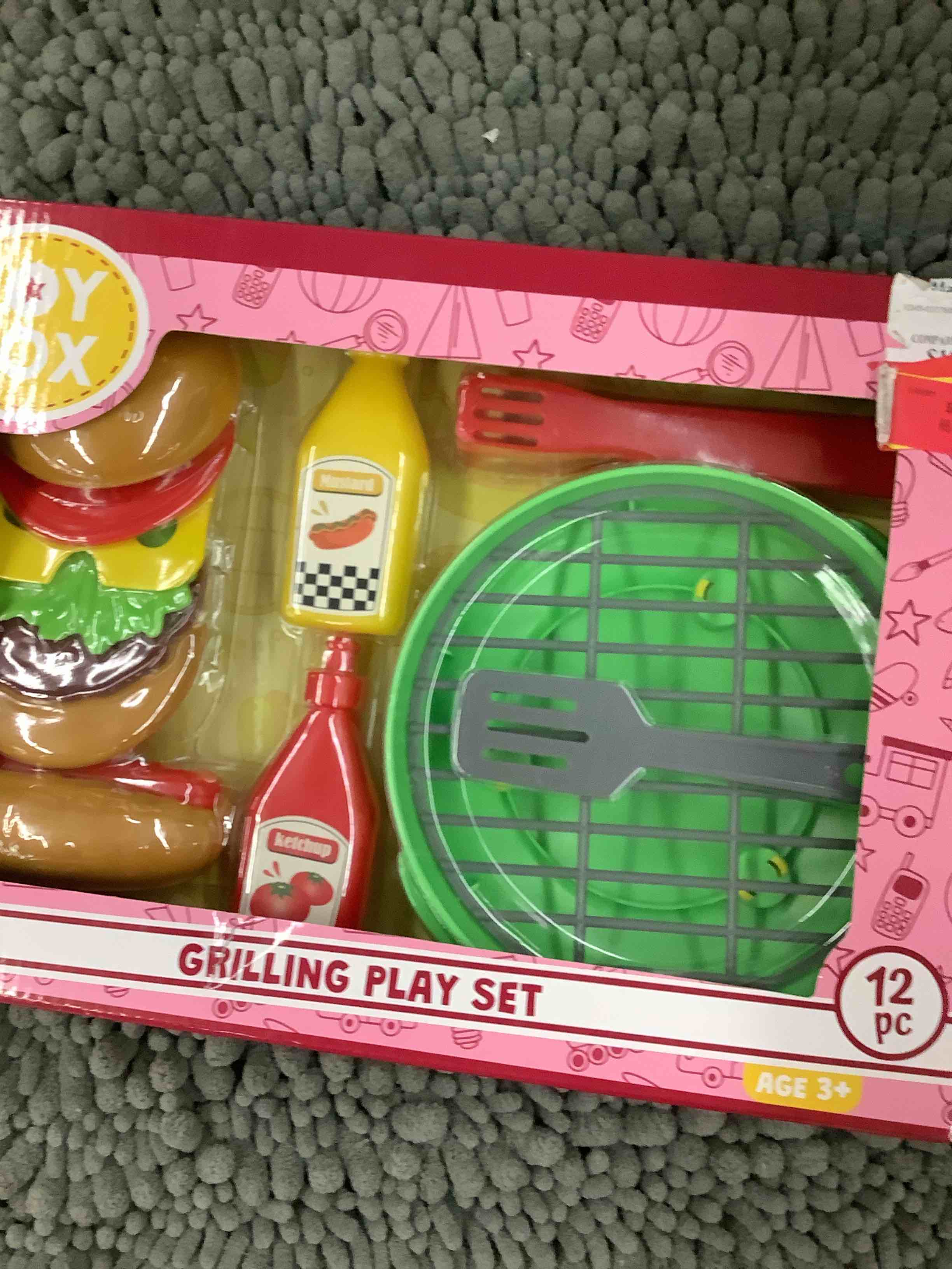 Condition photo showing Good Condition for grill play set 