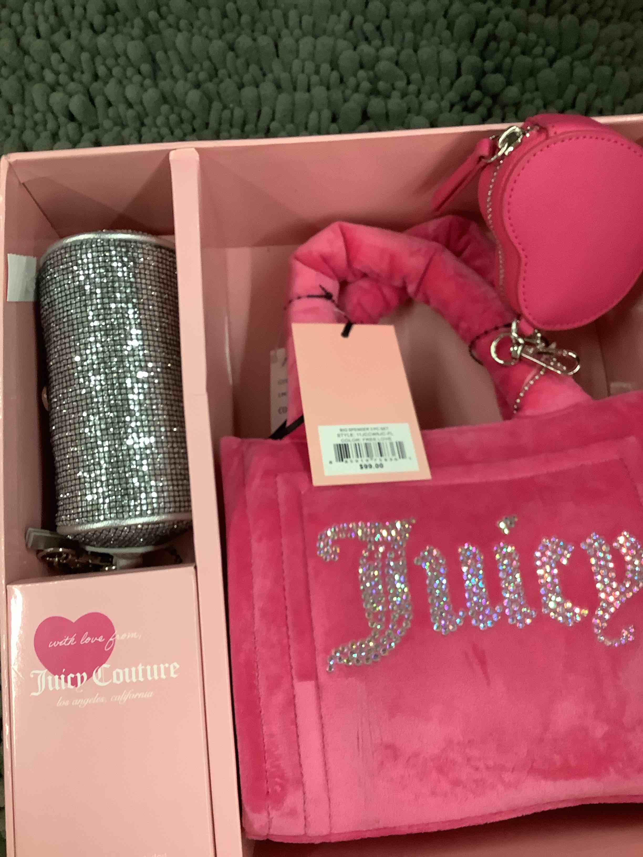 Condition photo showing Good Condition for juicy couture 