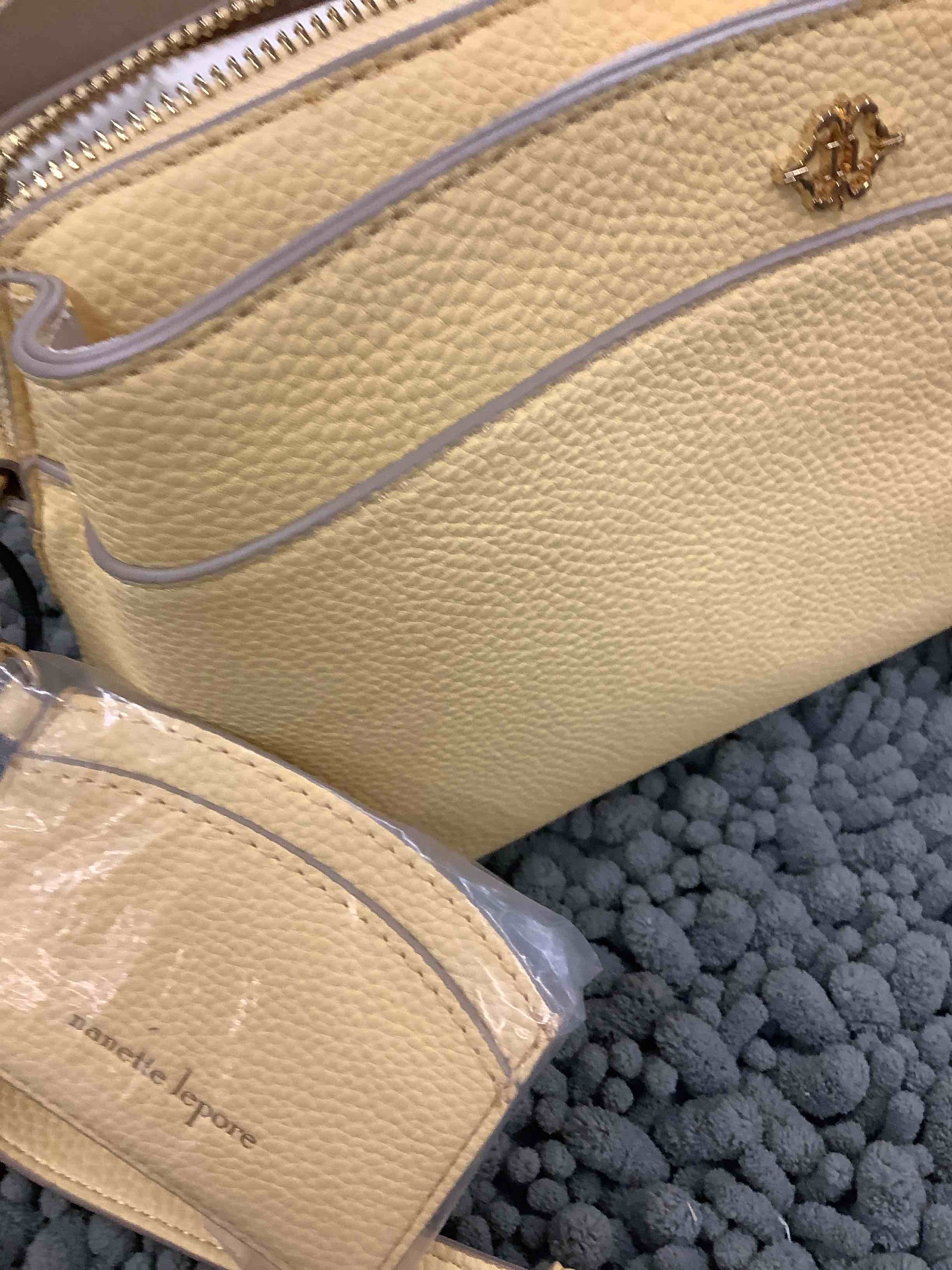 Condition photo showing Good Condition for nanette lenore purse