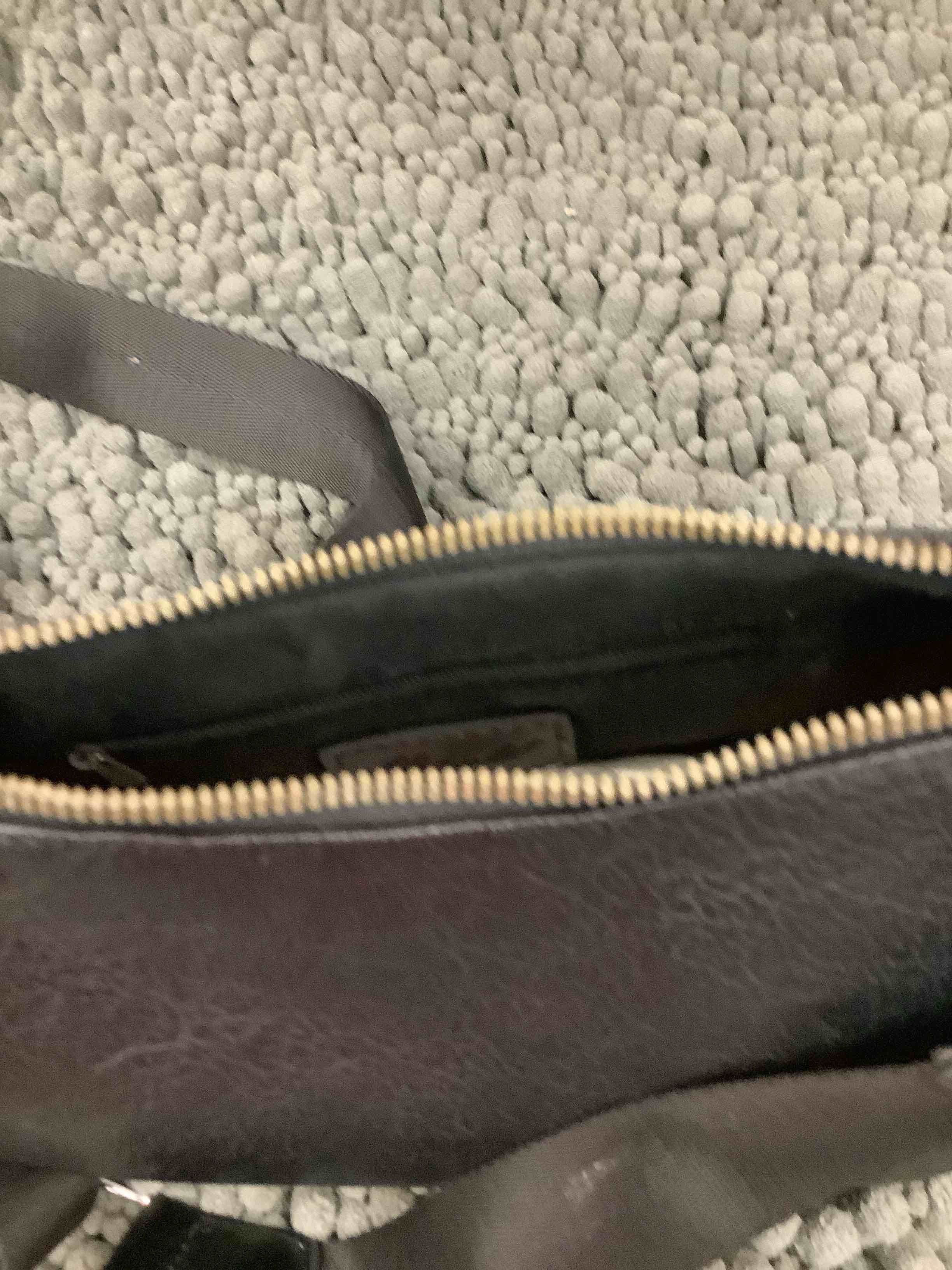 Condition photo showing Good Condition for herald purse