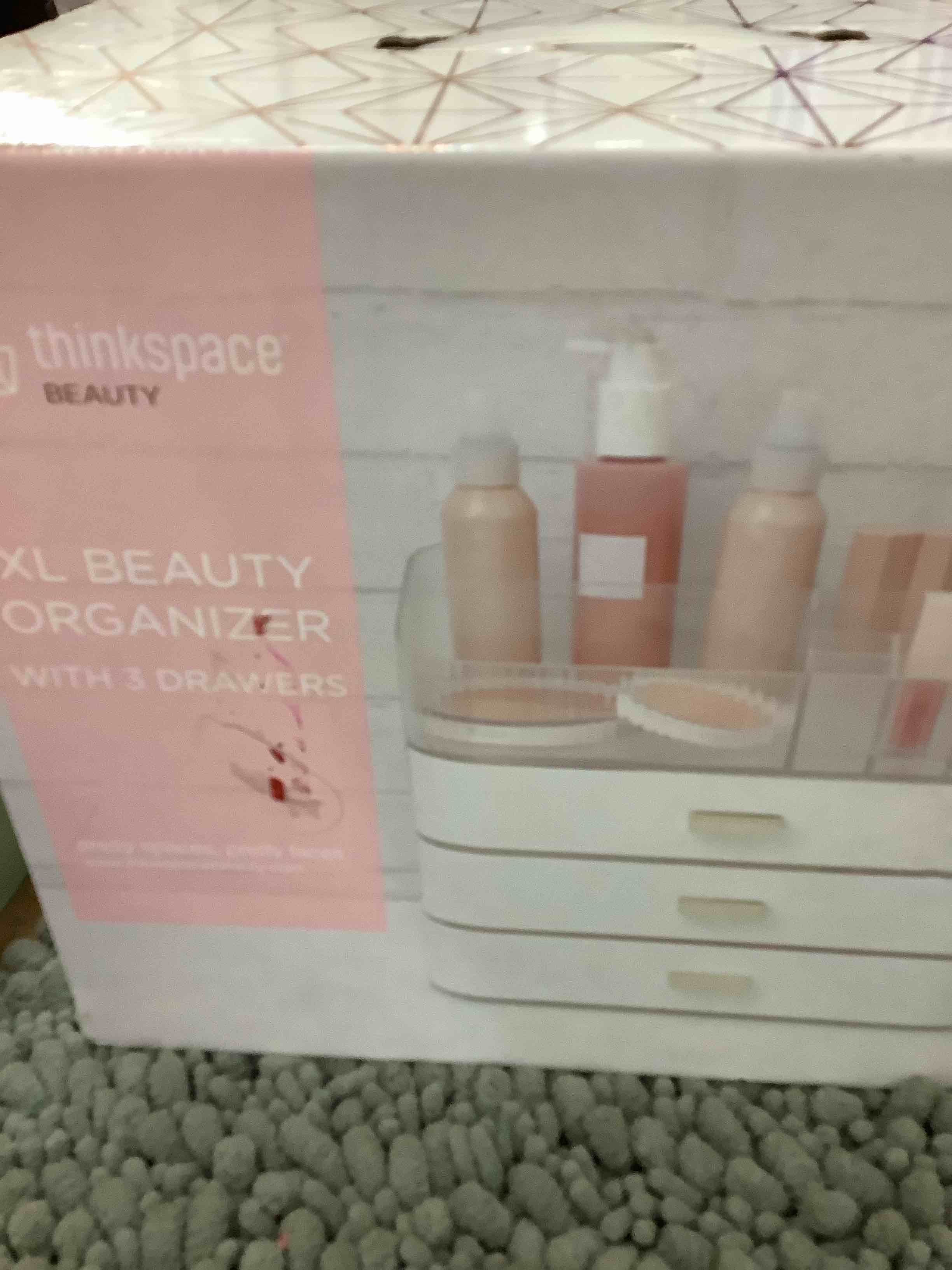 Condition photo showing Good Condition for organizer with 3 drawer 