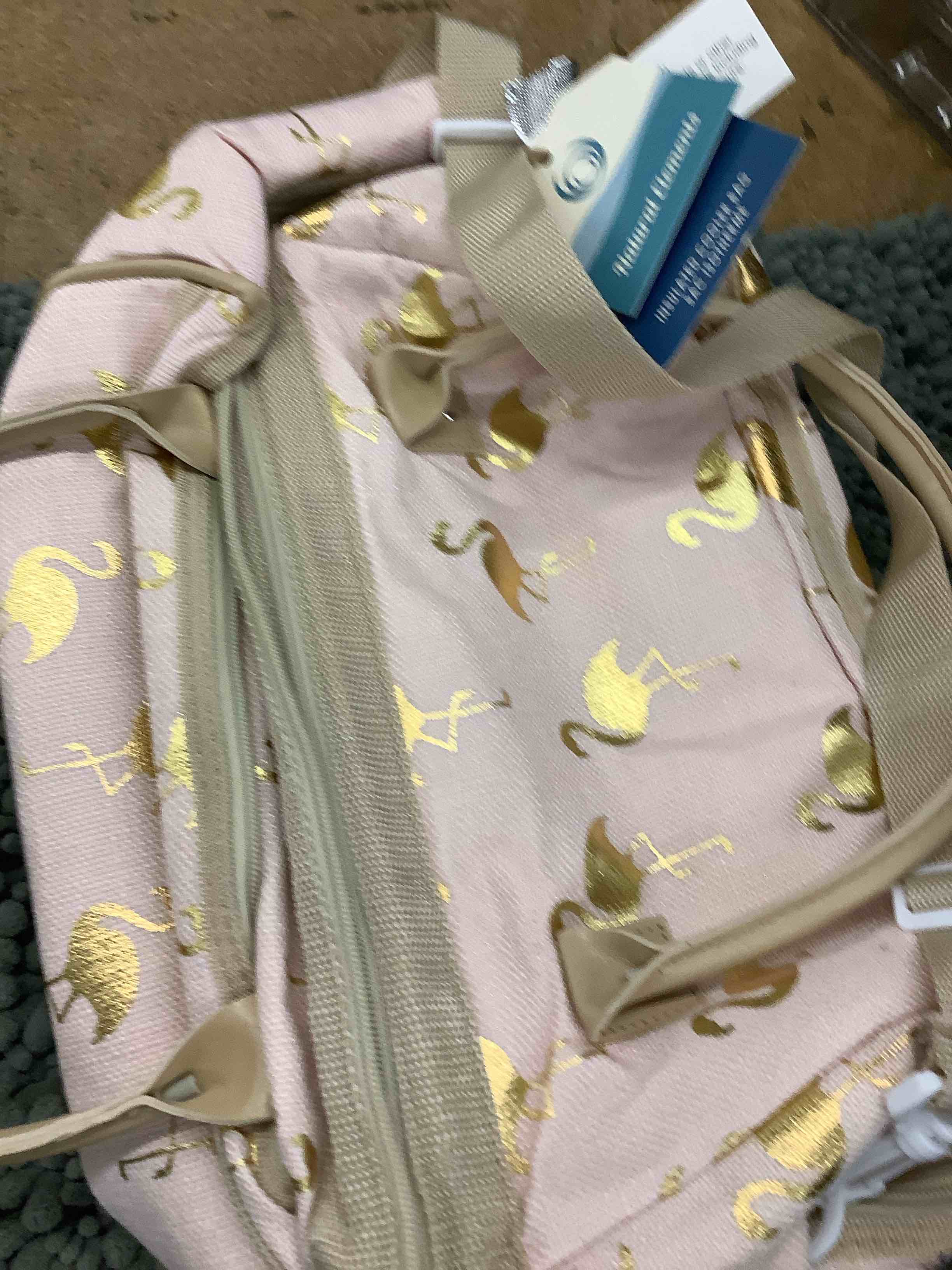 Condition photo showing Good Condition for cooler bag 