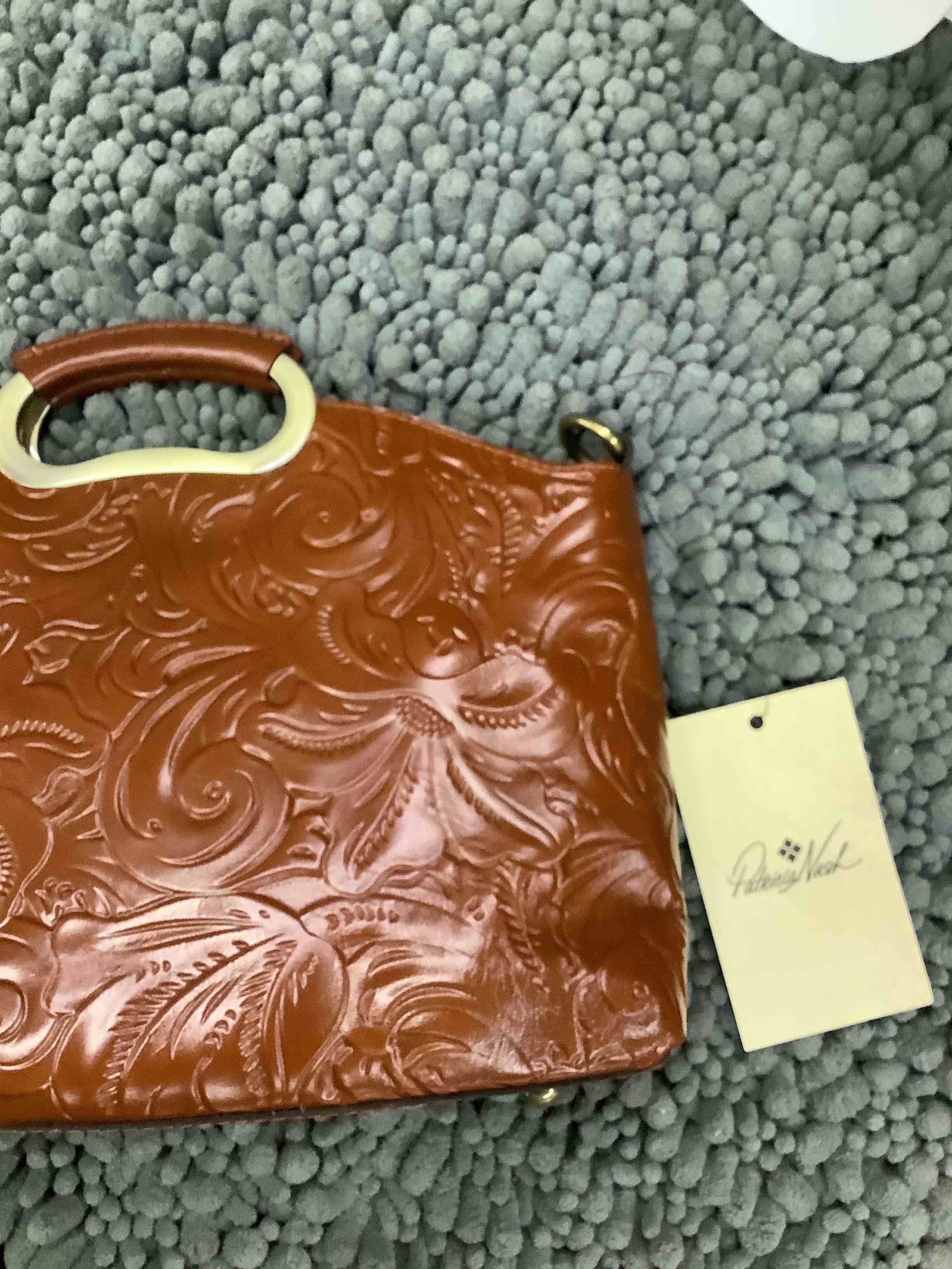 Condition photo showing Good Condition for patricia nash bags