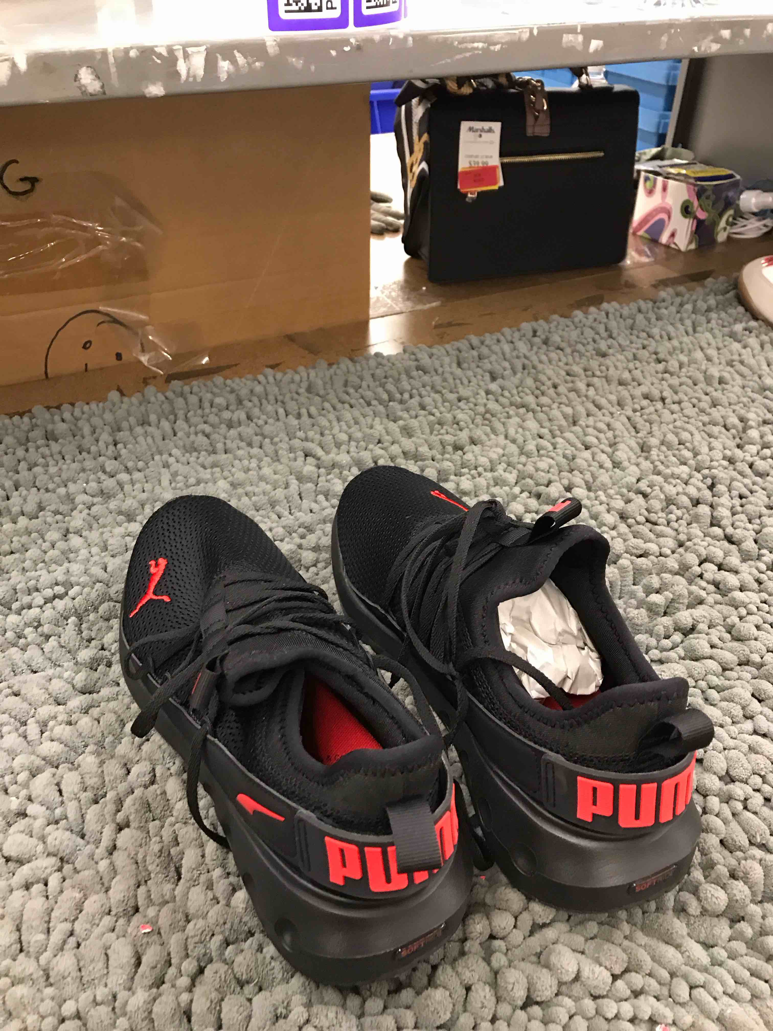 Condition photo showing New/Like New for puma shoes