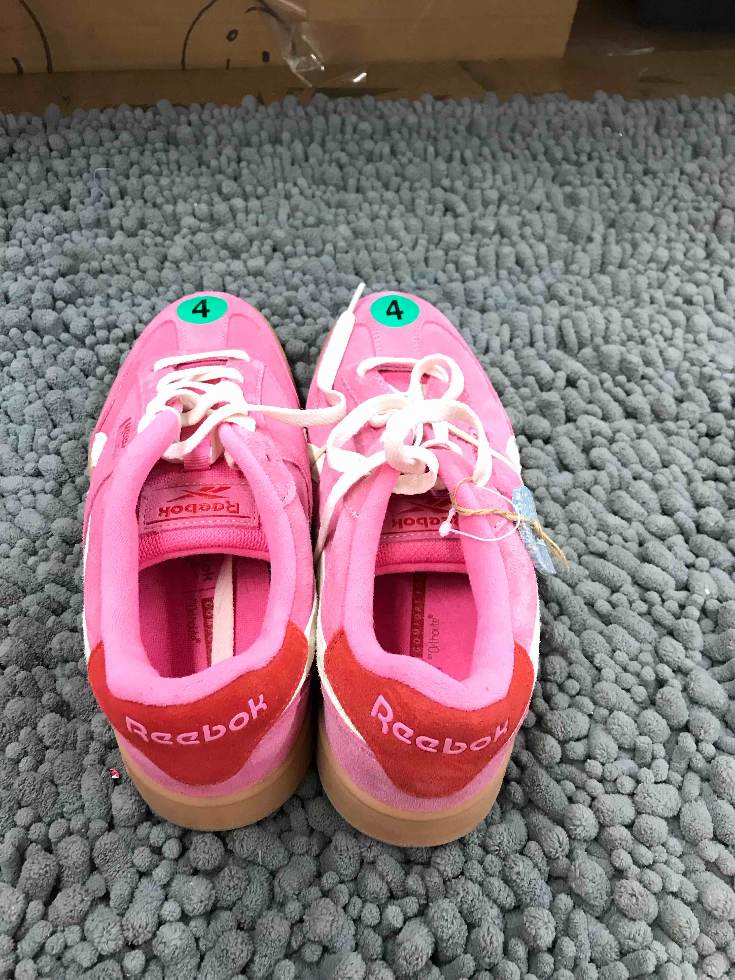 Condition photo showing New/Like New for reebok shoe