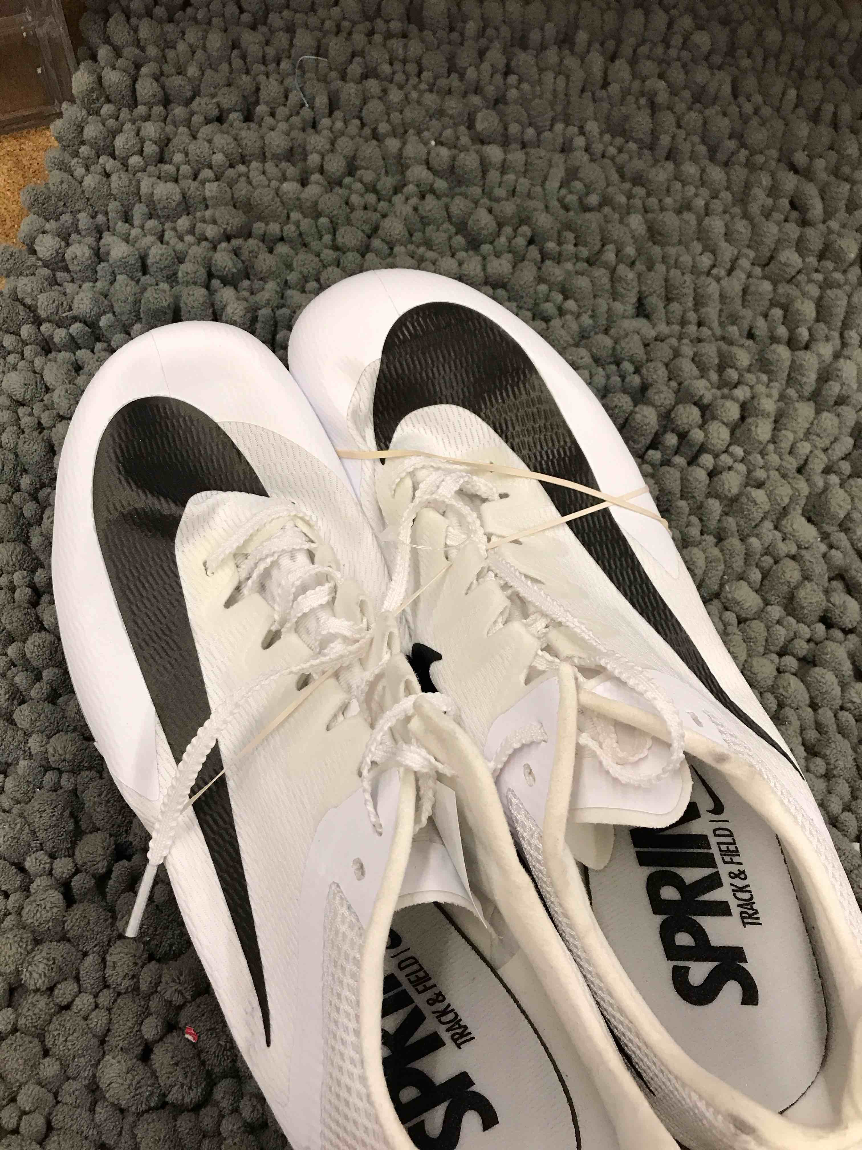 Condition photo showing New/Like New for nike sprint track $ field shoe