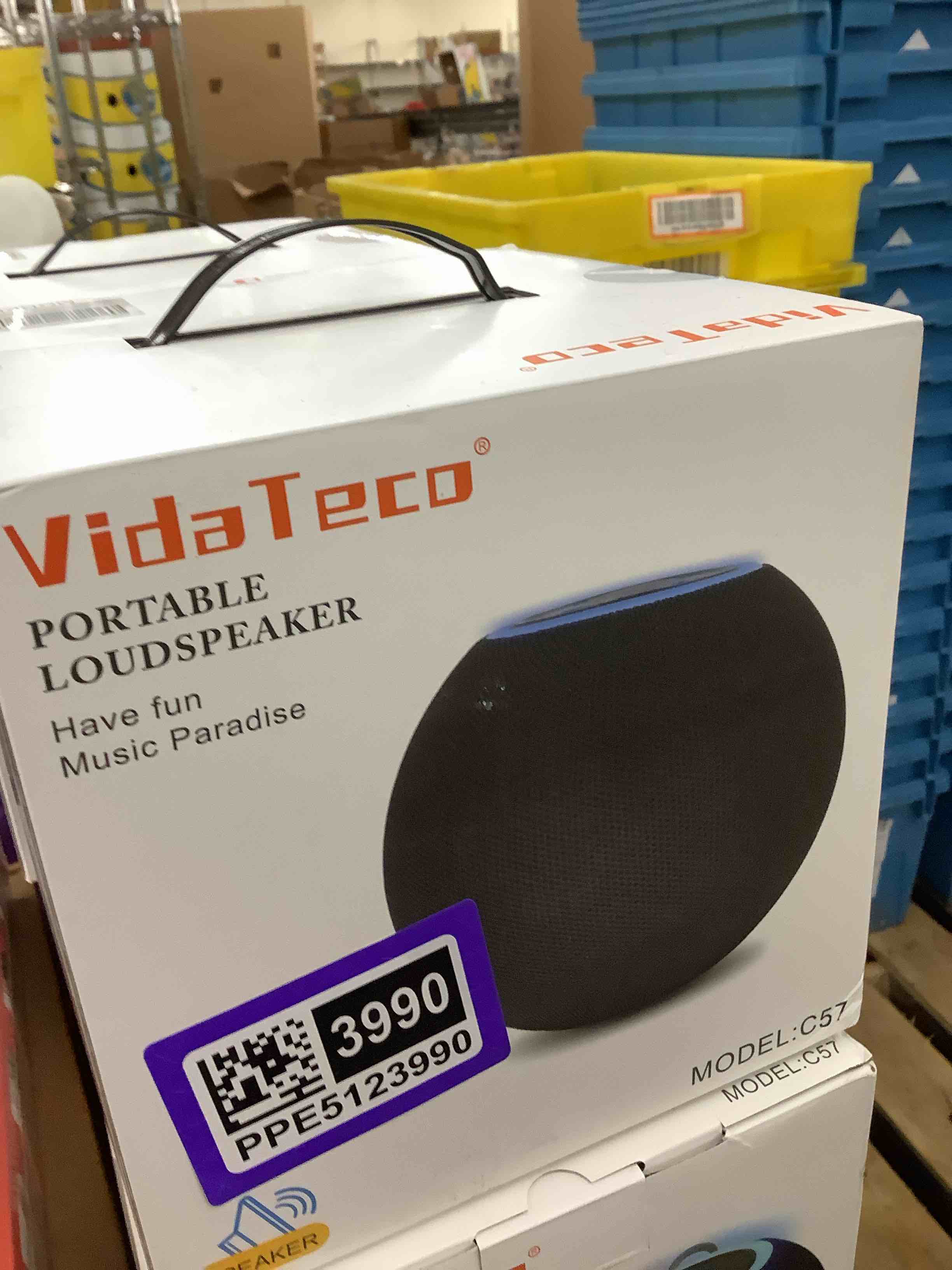 Condition photo showing New/Like New for speaker bluetooth 