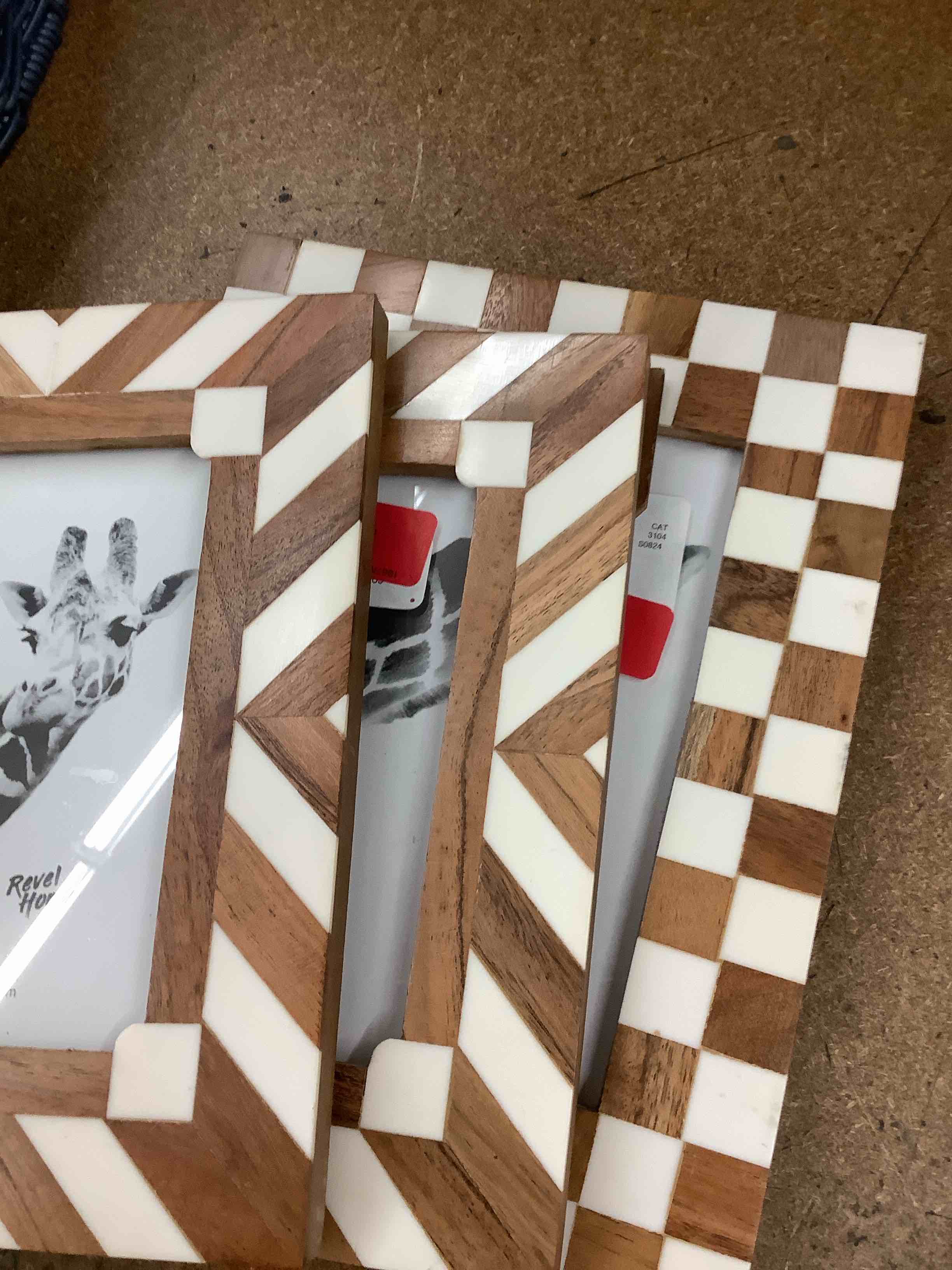 3 frames 