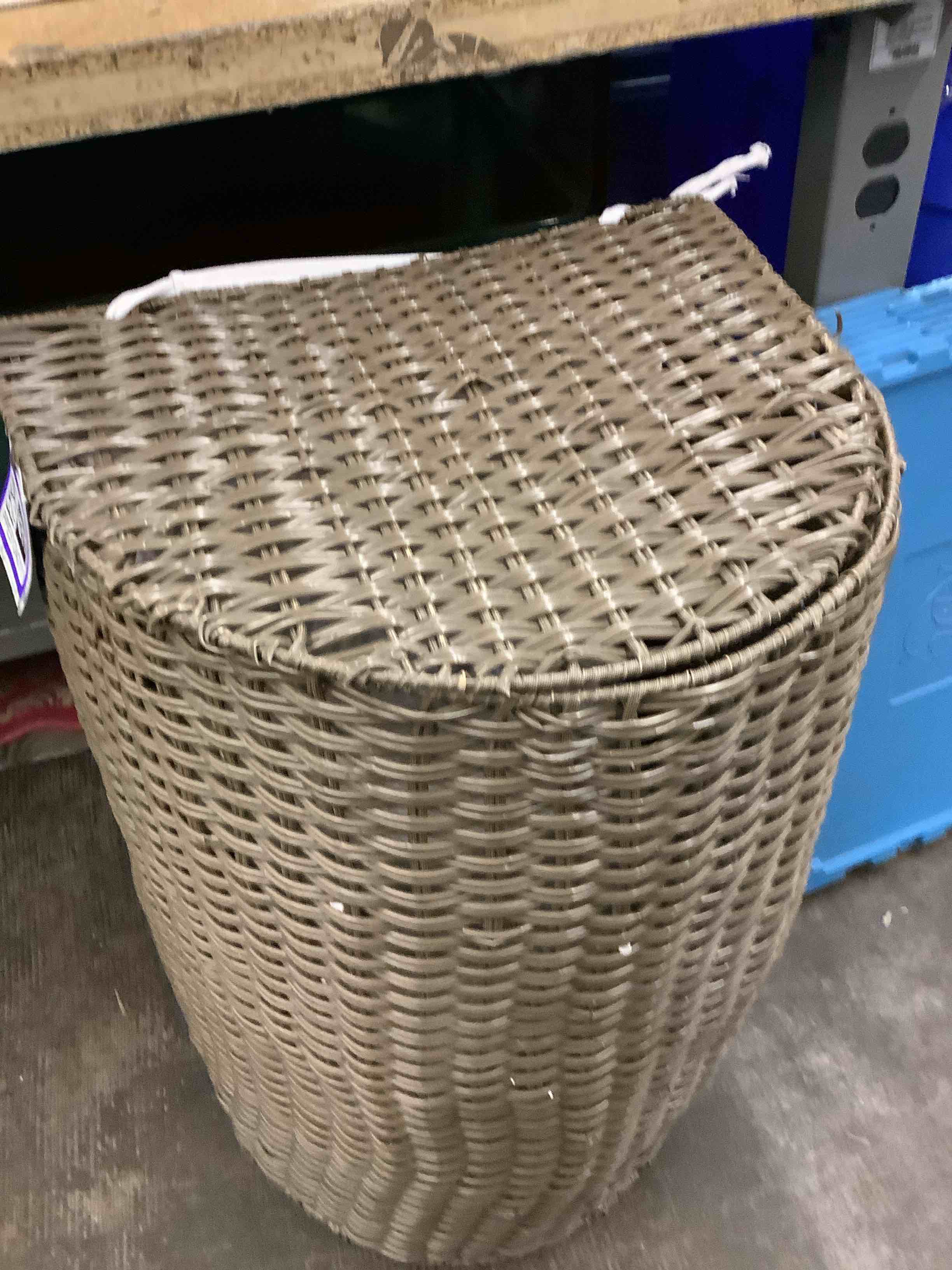  laundry basket 