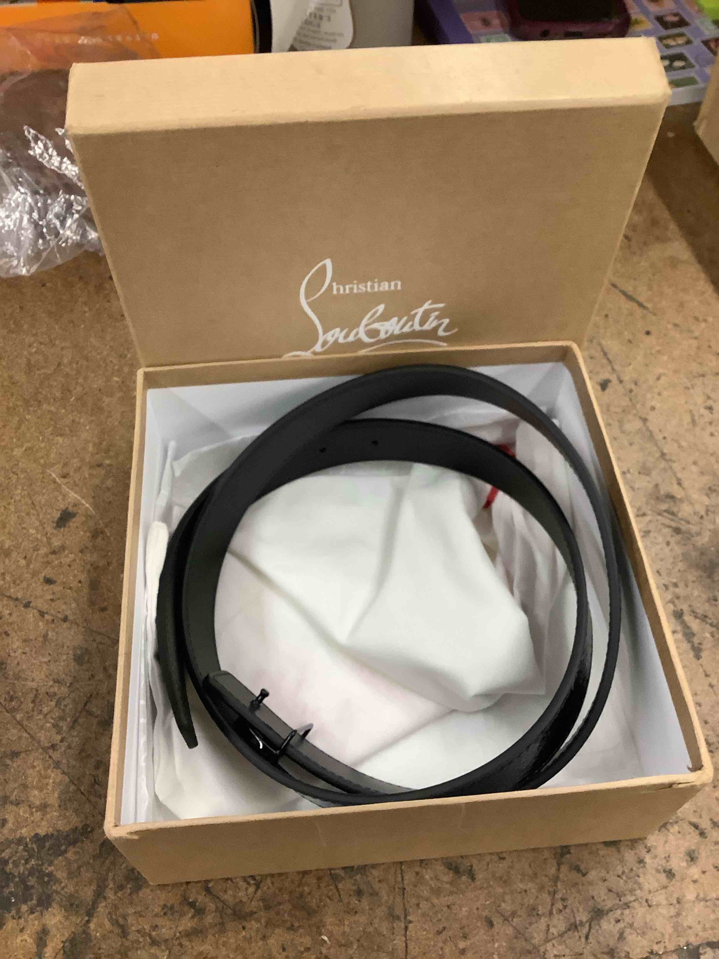 Condition photo showing Good Condition for belt