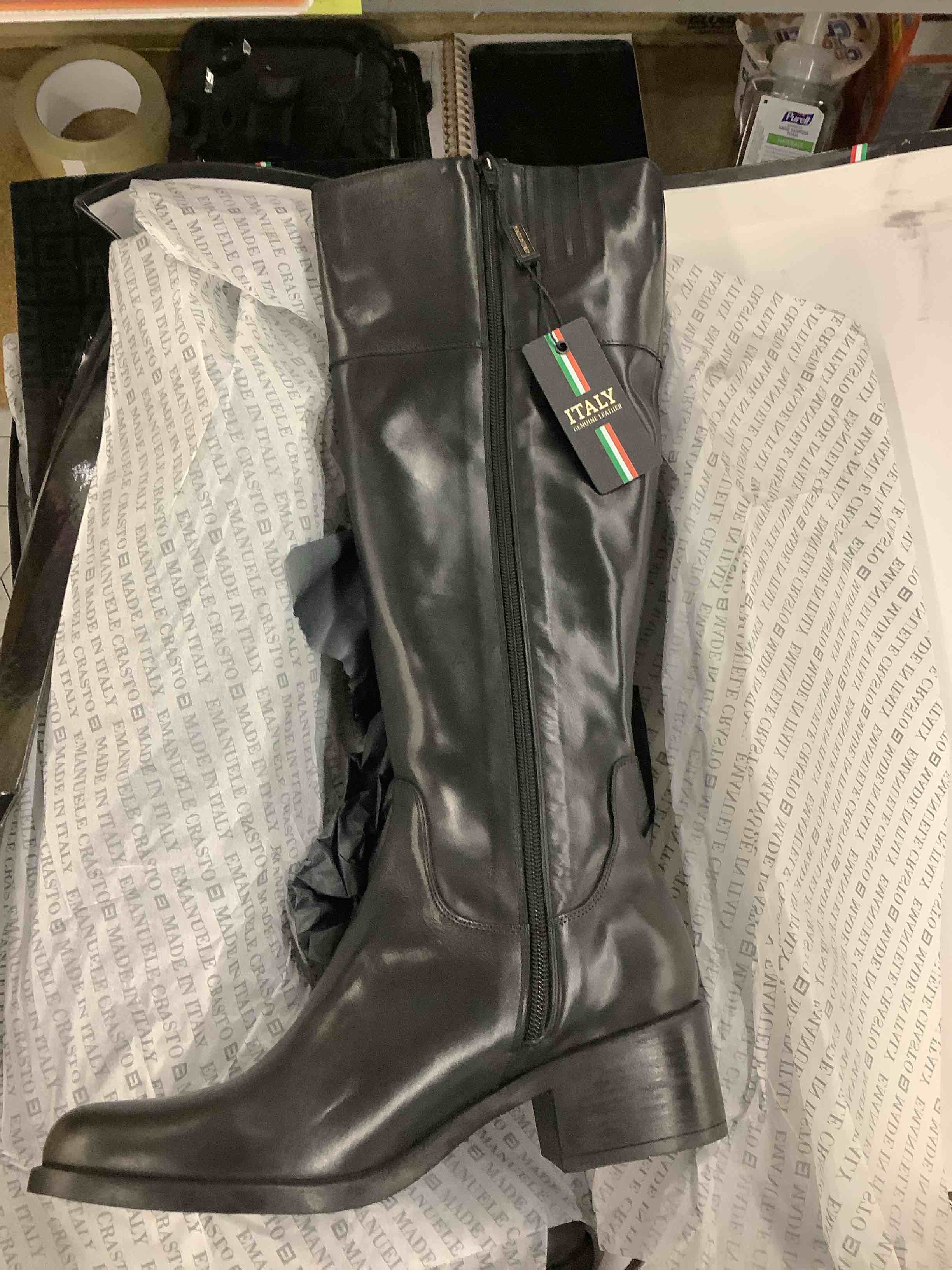 https://s3.amazonaws.com/lotting-images-prod/TheJayGroupLtd/PPE5124487_1777926028594.jpeg
