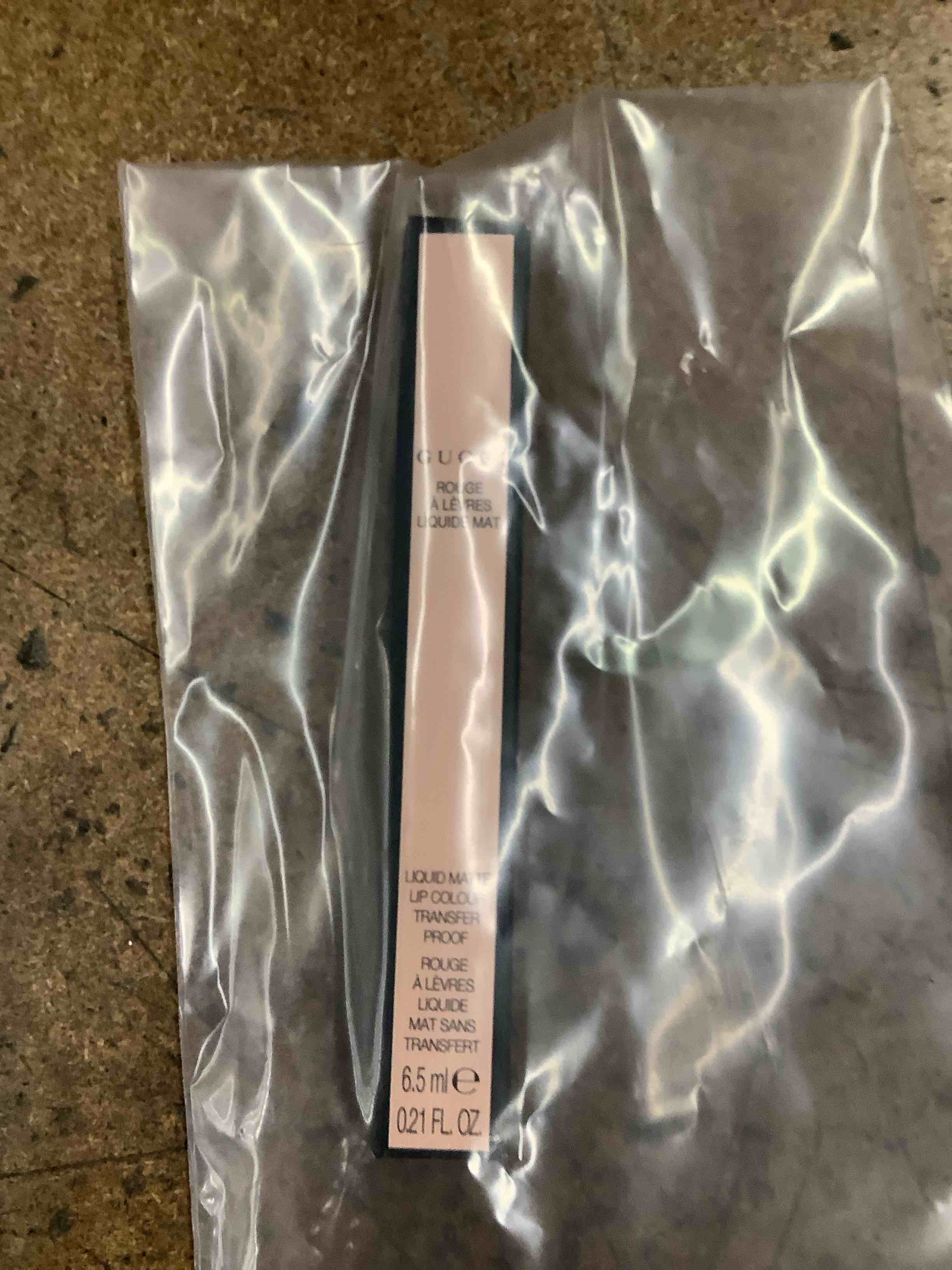Condition photo showing Good Condition for gucci rouge à lèvres liquid matte lipstick in 203 mildred rosewood at nordstrom