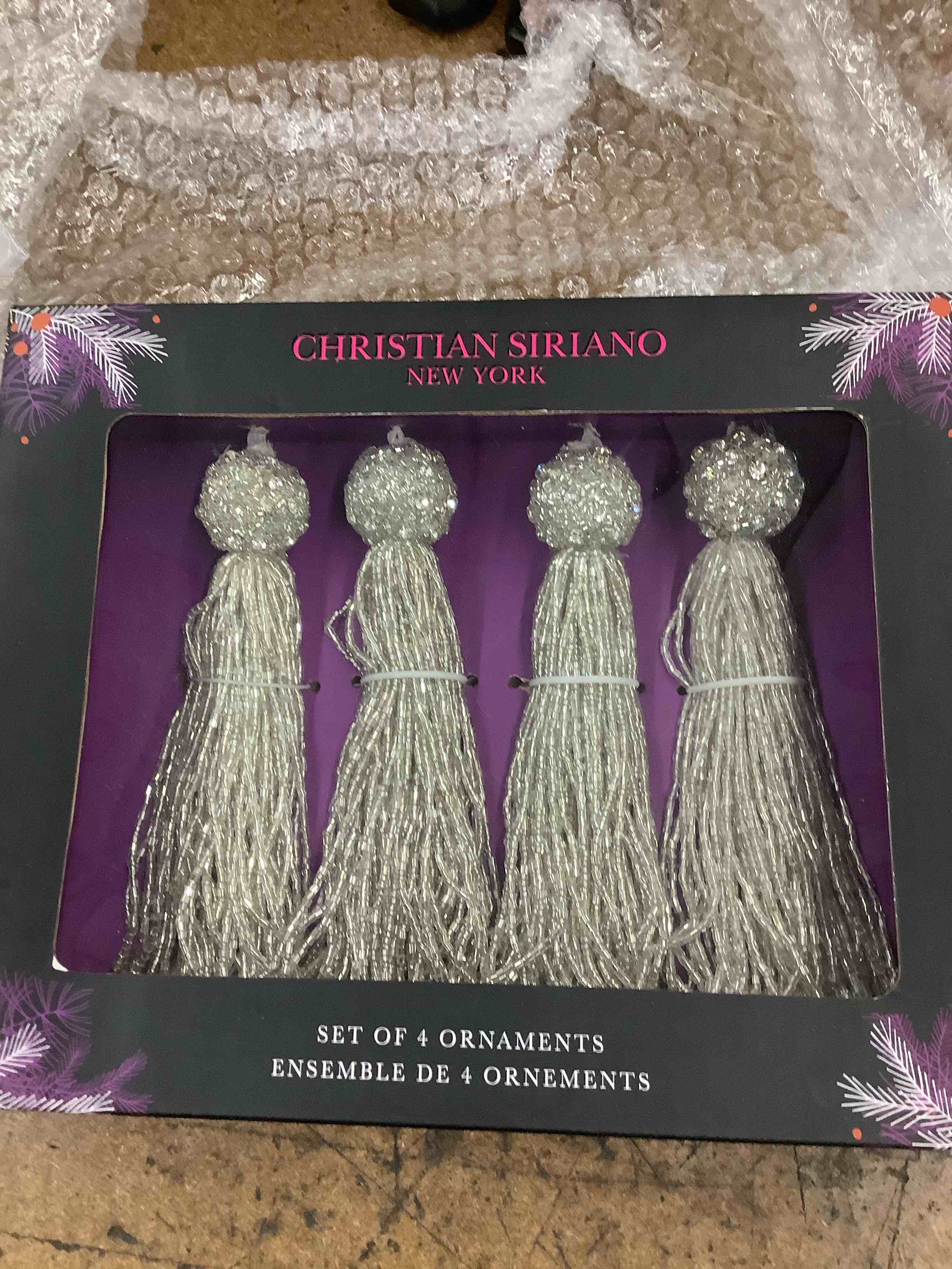 4 set ornaments
