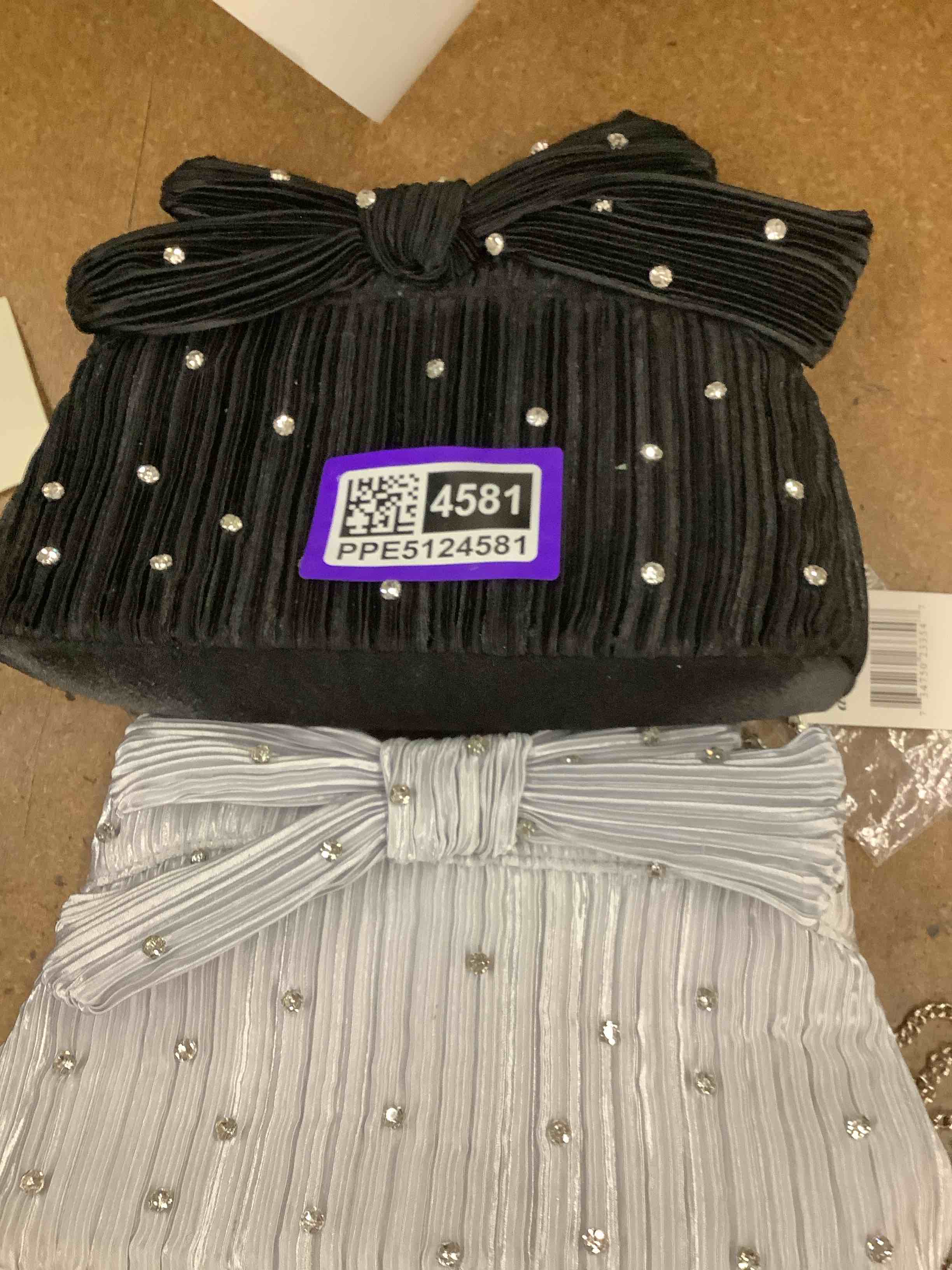 Condition photo showing Good Condition for 2 d’marageaux purses