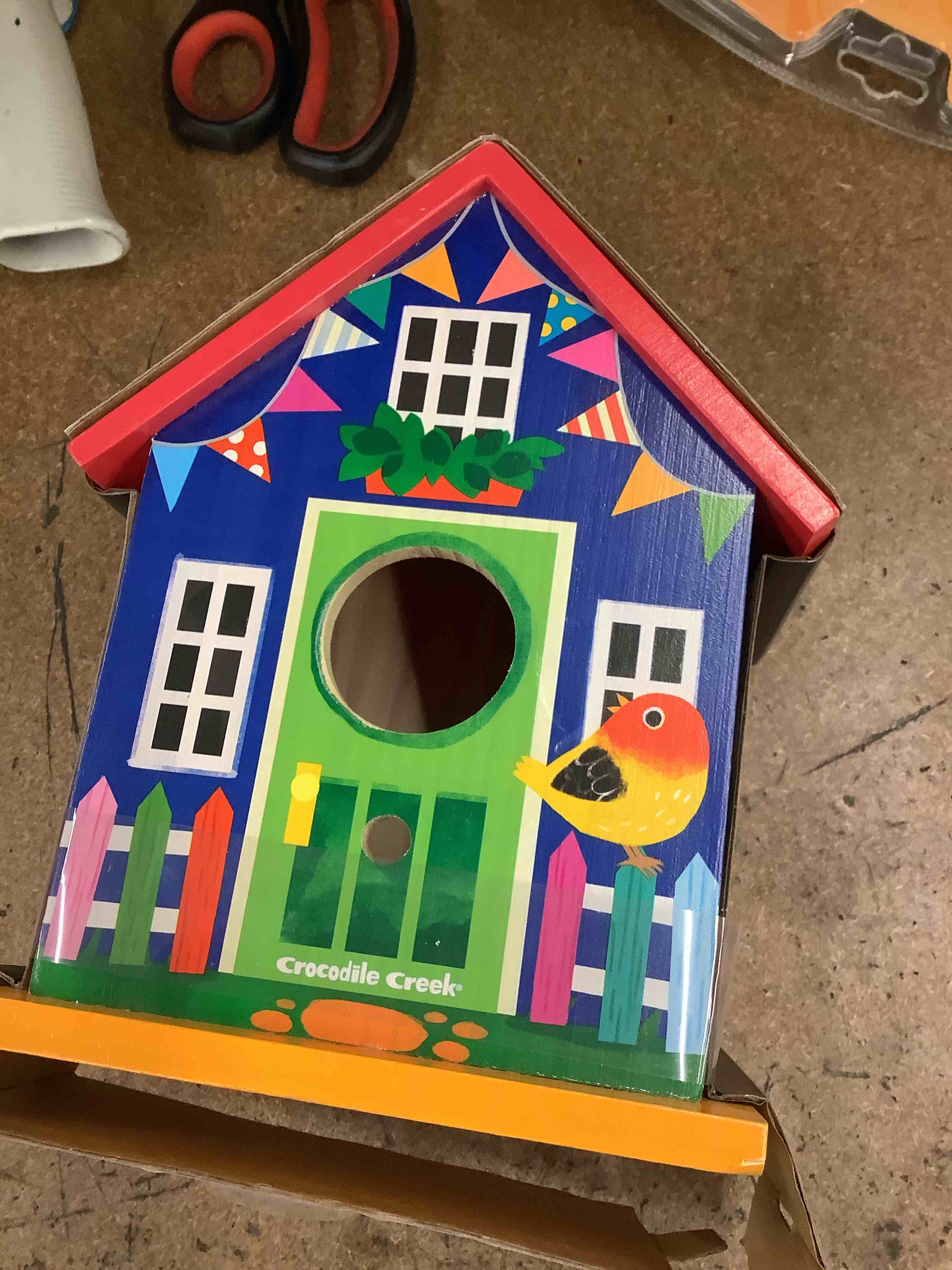Condition photo showing Good Condition for bird house 