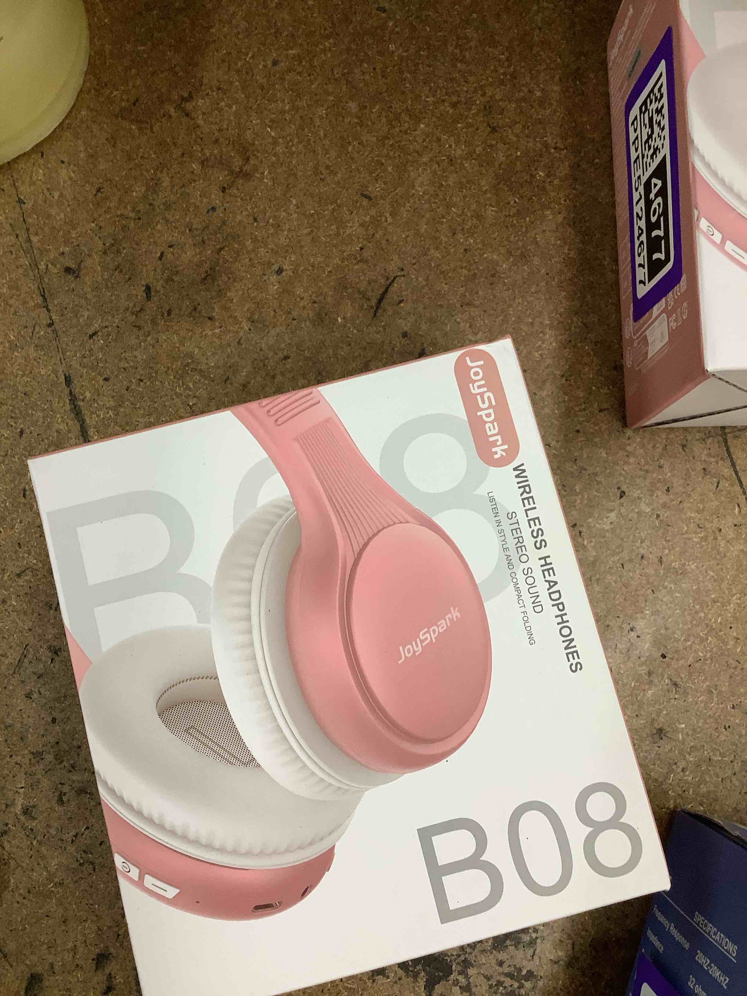 headphones 
