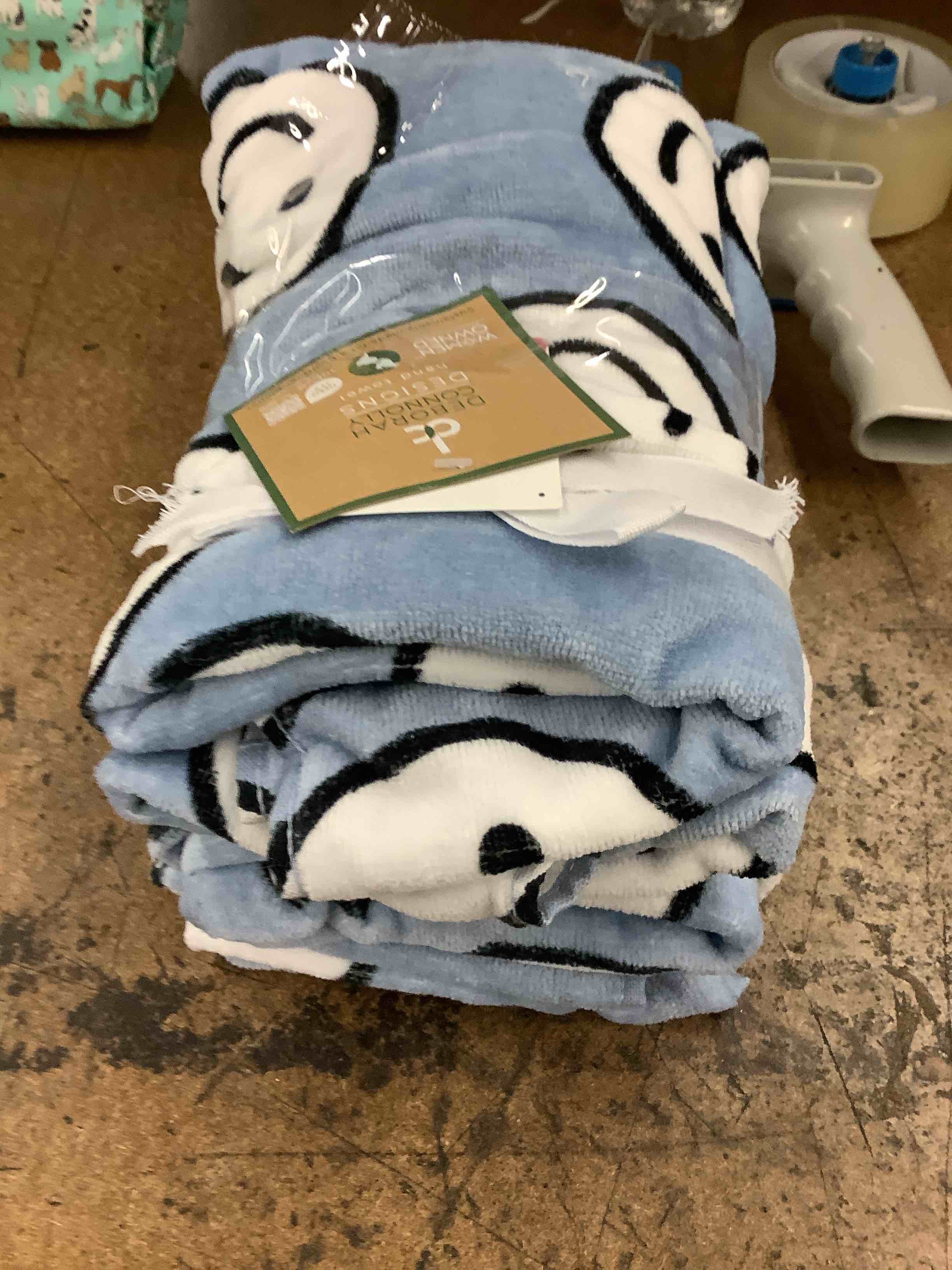 hand towels 2