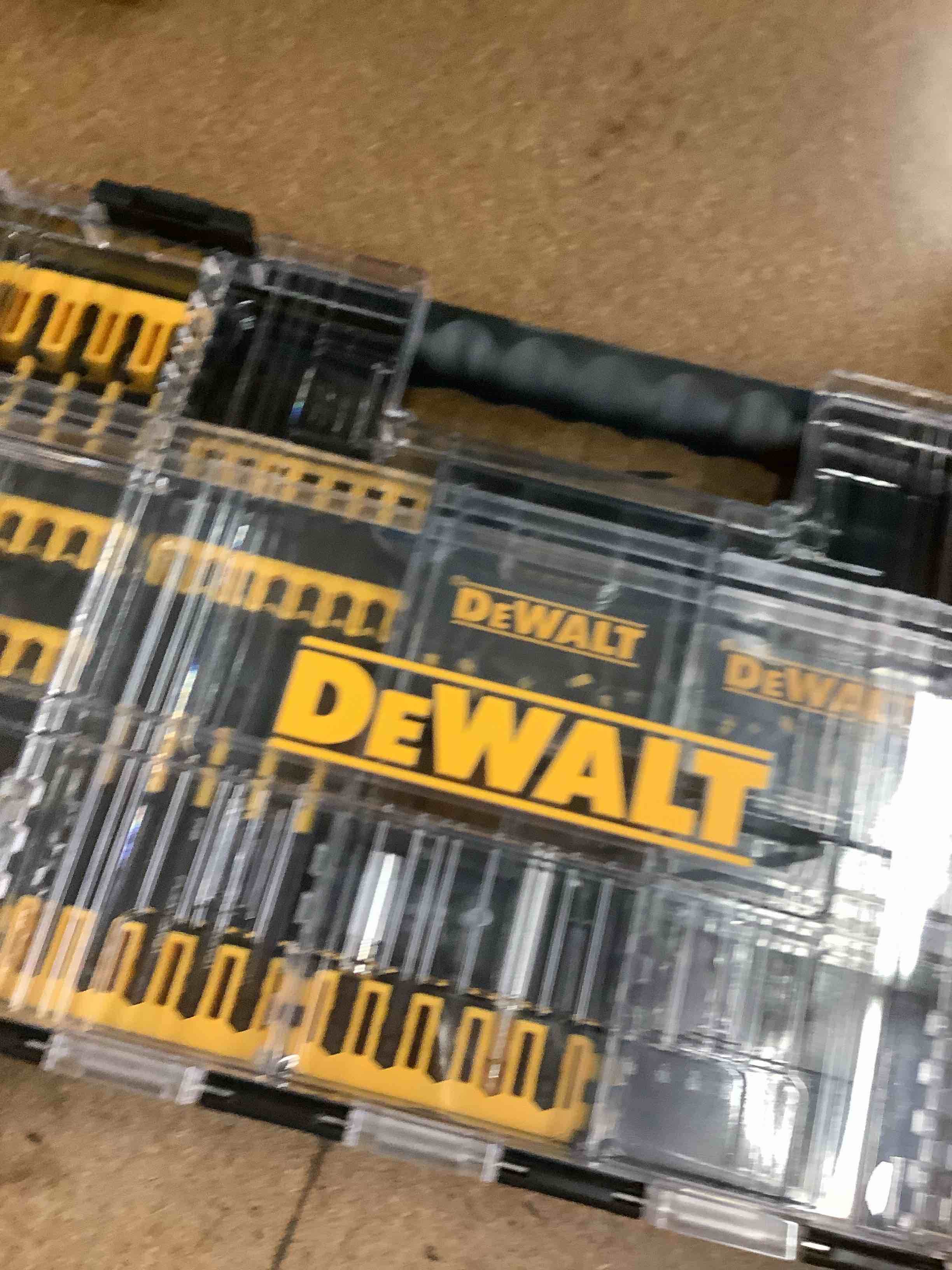 Condition photo showing Good Condition for dewalt bit set impact driver flextorq  100 pieces