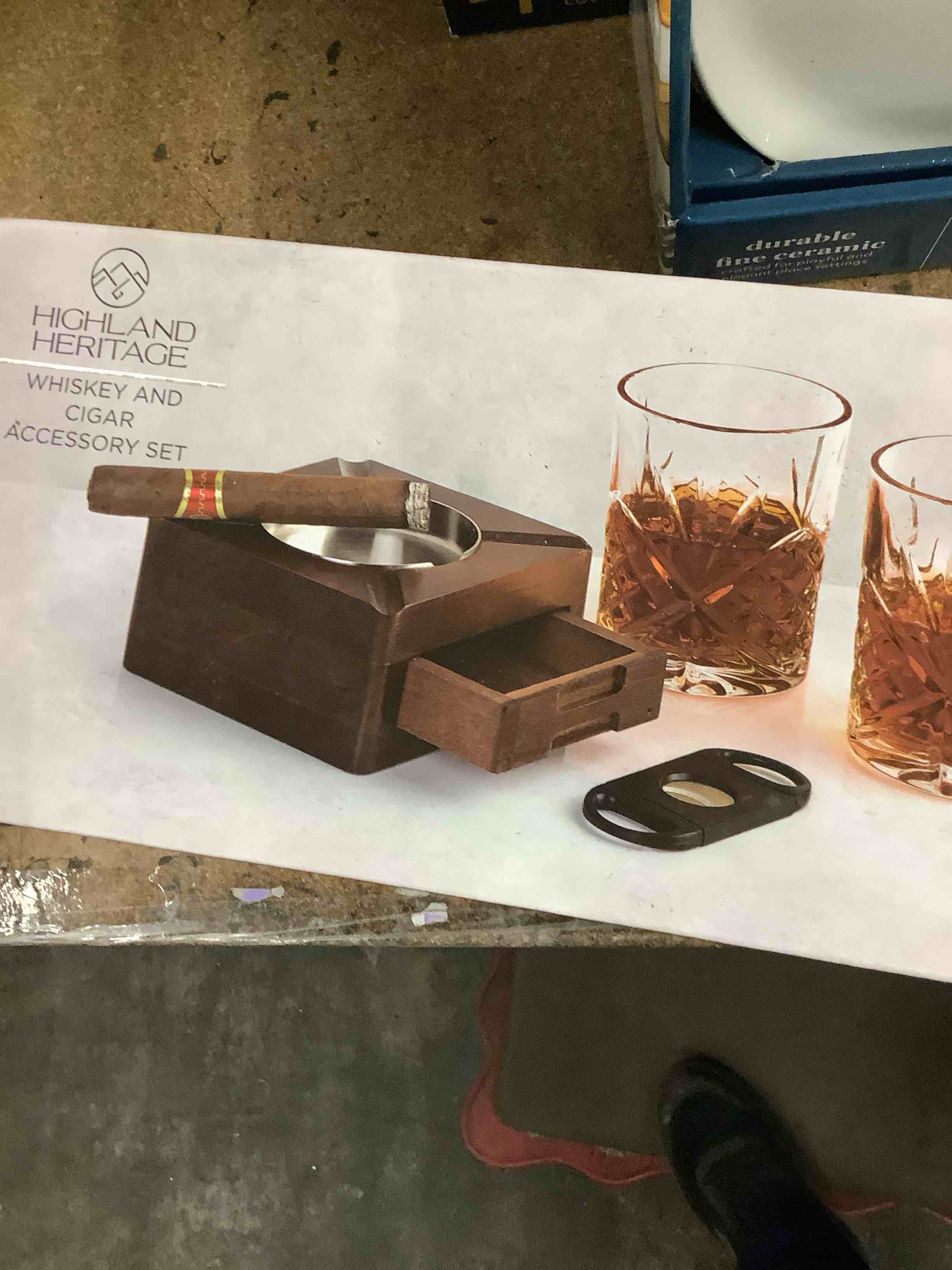 whiskey and cigar set 