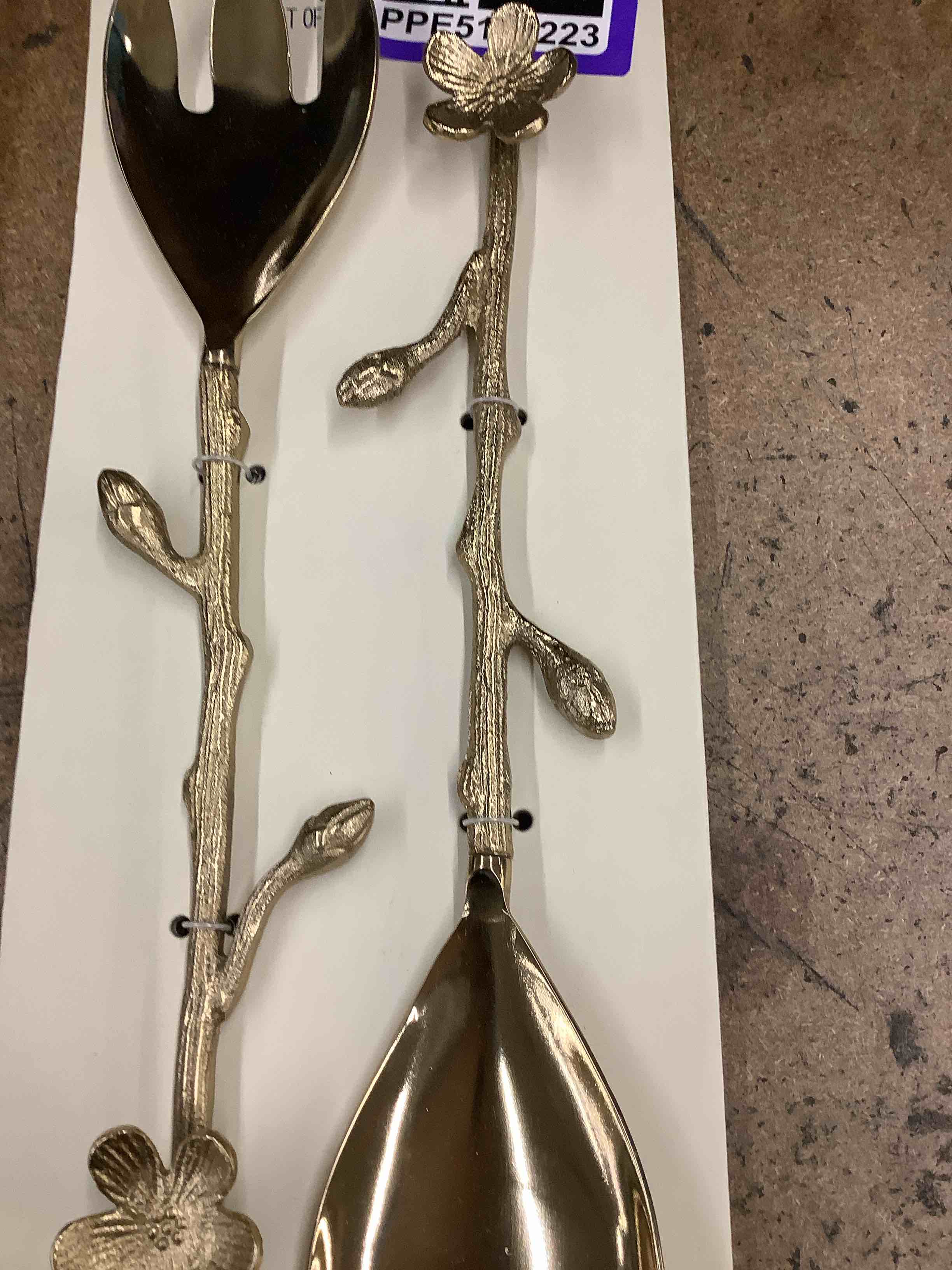 Condition photo showing Good Condition for salad spoons 