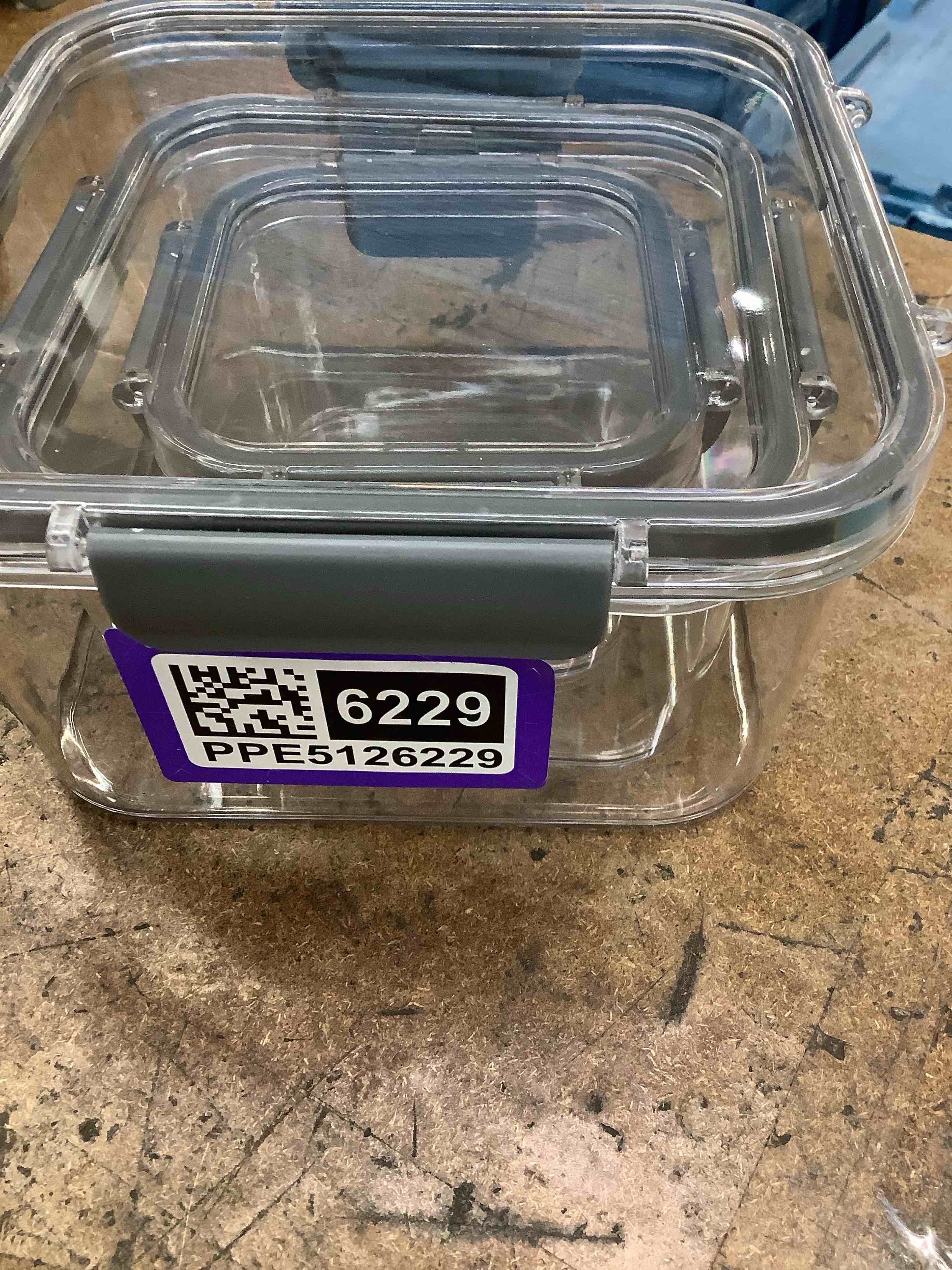 Condition photo showing Good Condition for set of 3 storage bowls 