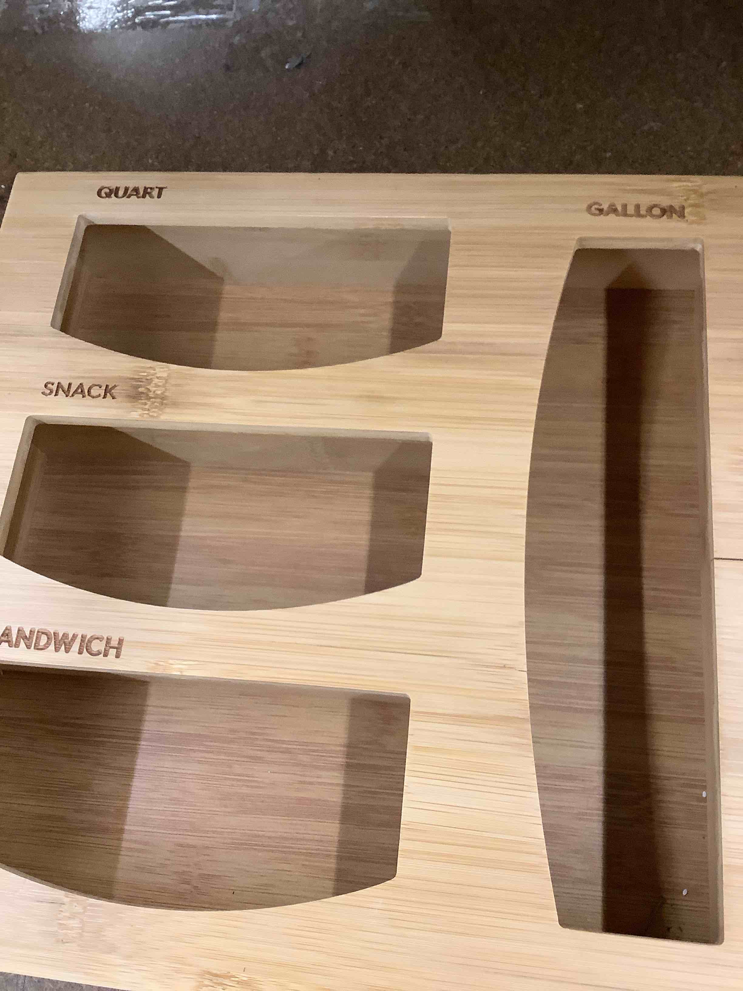 Condition photo showing Good Condition for storage holder 