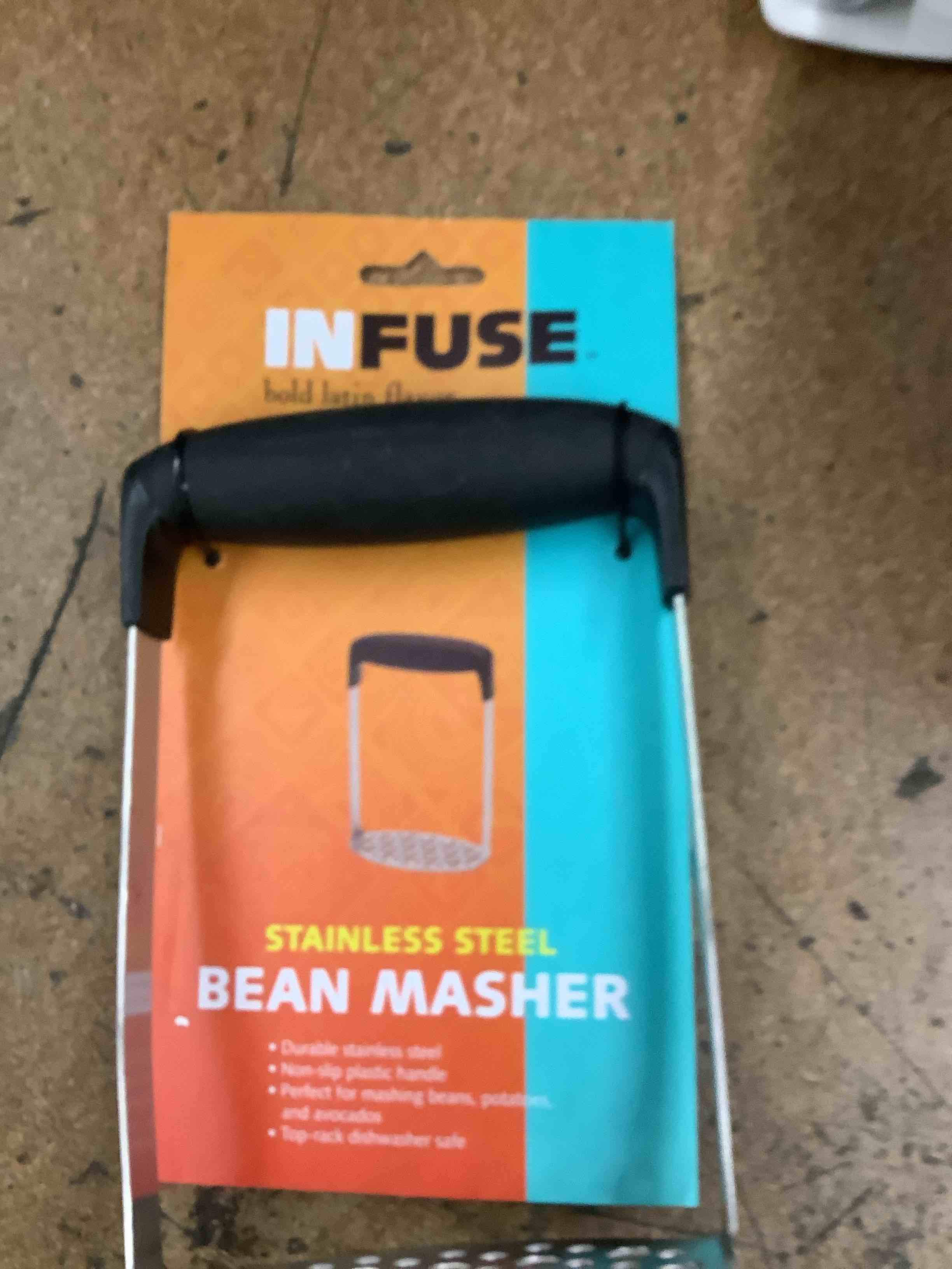 Condition photo showing Good Condition for bean masher 